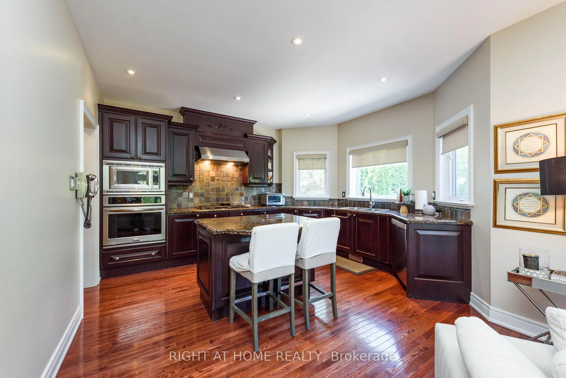 Photo 13 of 2243 Providence Road, Oakville, River Oaks — HOMEH