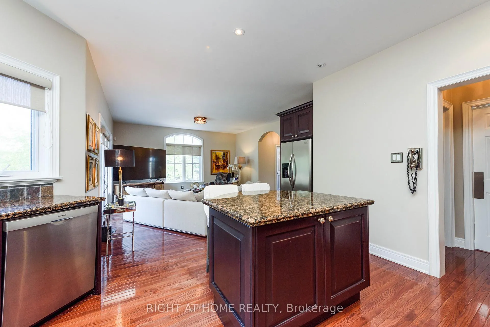 Photo 15 of 2243 Providence Road, Oakville, River Oaks — HOMEH