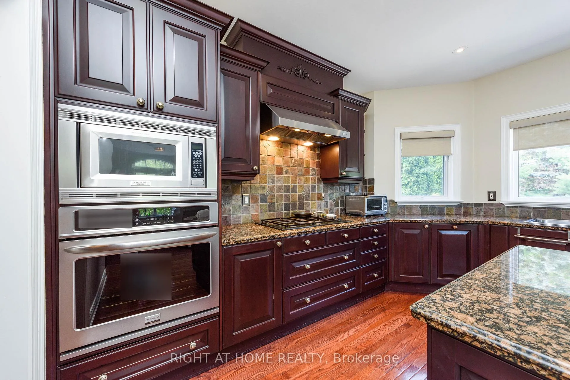 Photo 16 of 2243 Providence Road, Oakville, River Oaks — HOMEH