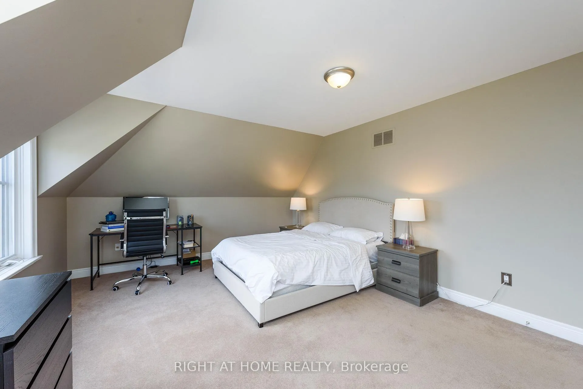 Photo 19 of 2243 Providence Road, Oakville, River Oaks — HOMEH