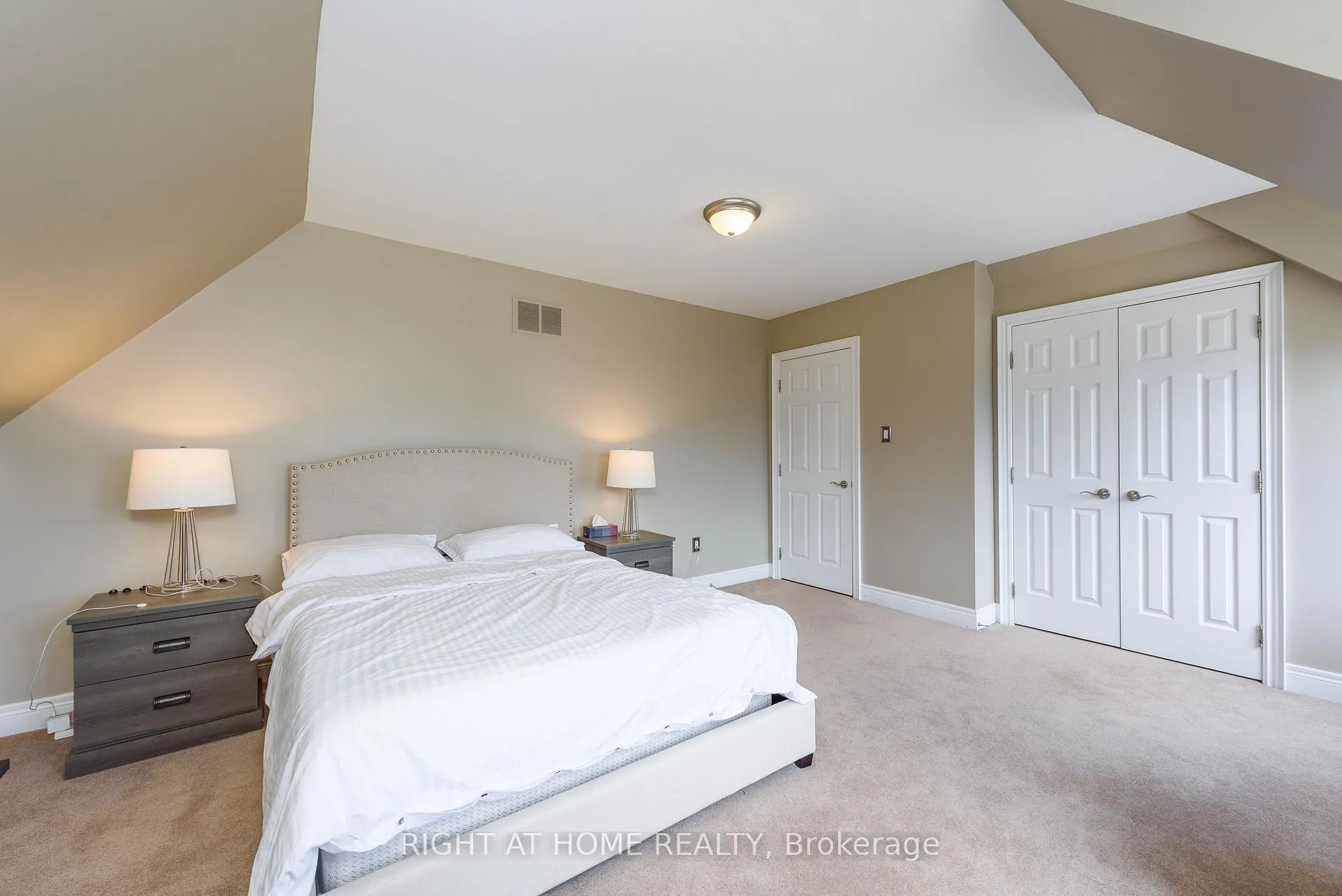 Photo 20 of 2243 Providence Road, Oakville, River Oaks — HOMEH