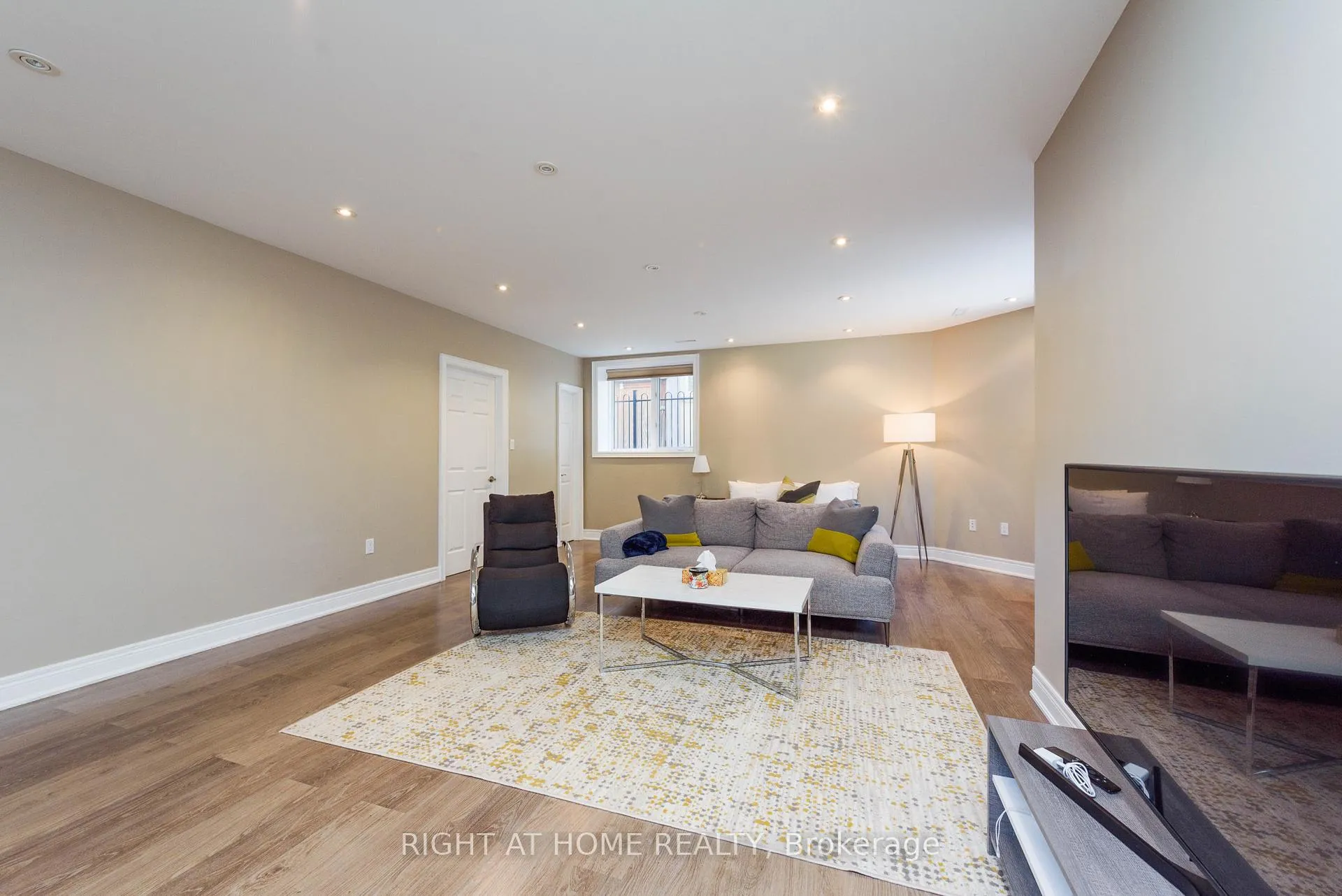 Photo 32 of 2243 Providence Road, Oakville, River Oaks — HOMEH