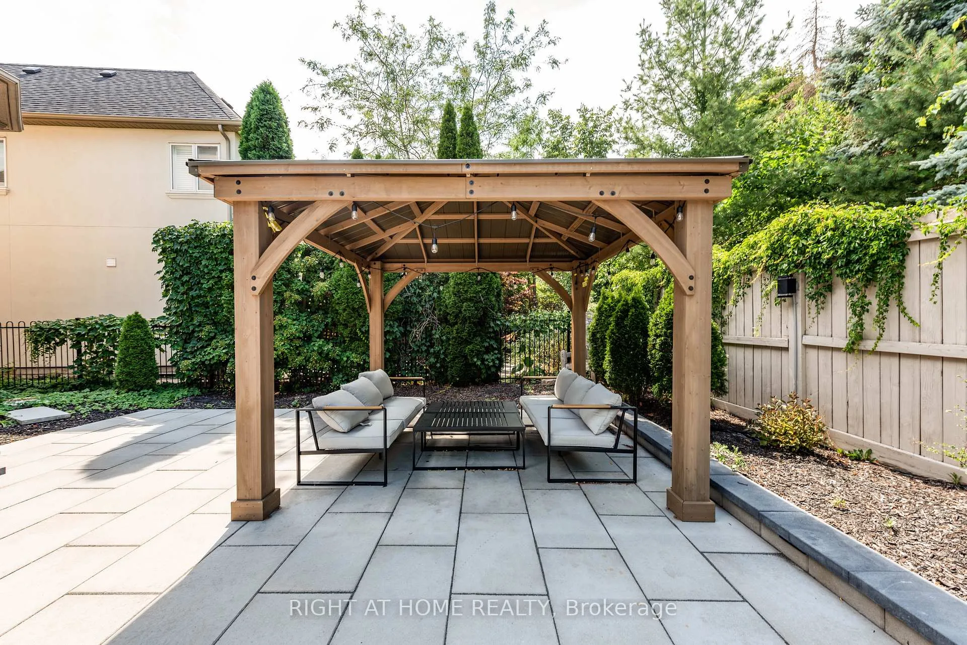 Photo 37 of 2243 Providence Road, Oakville, River Oaks — HOMEH