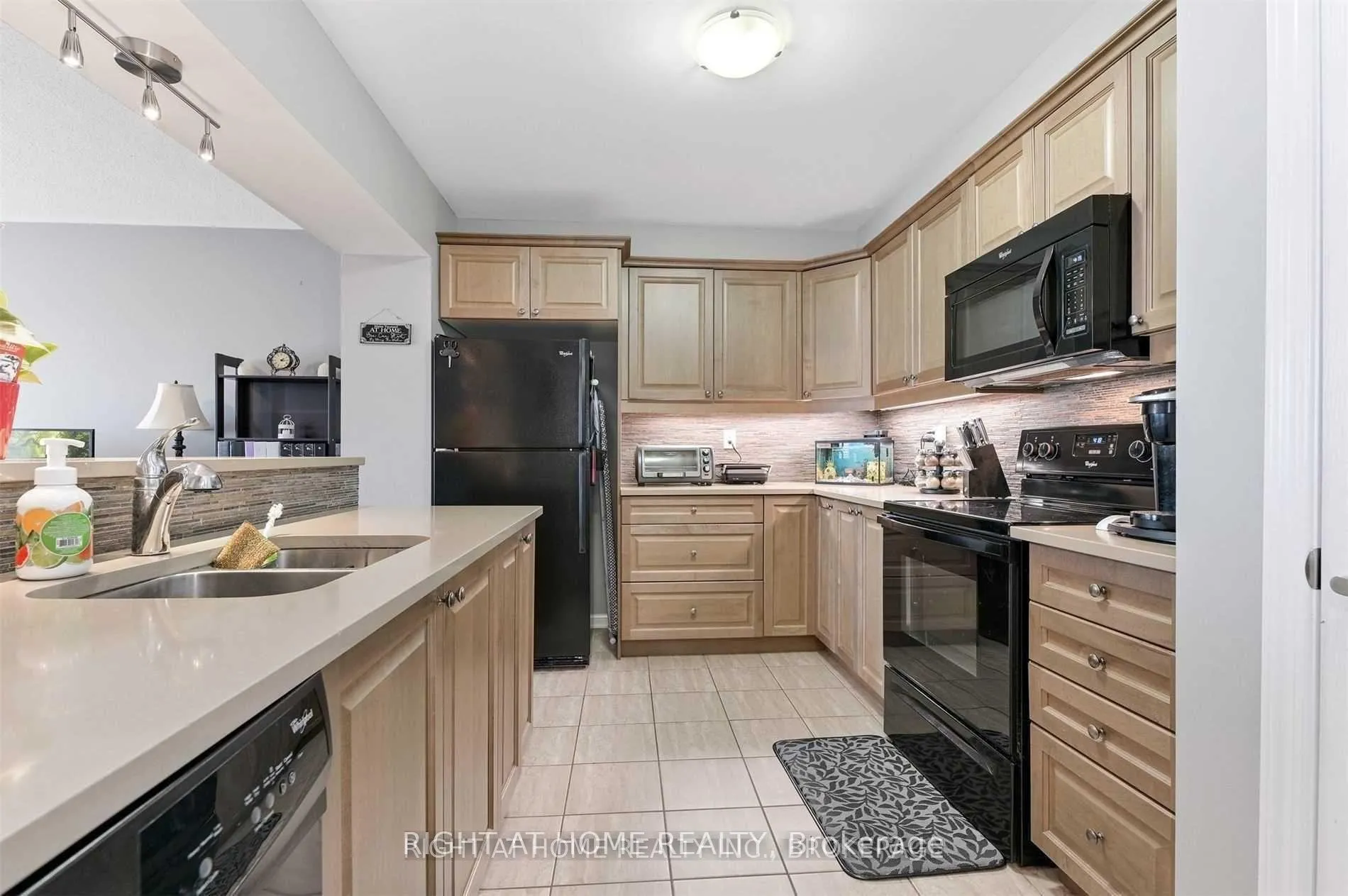 Photo 6 of 939 Nadalin Heights, Milton, Willmott — HOMEH