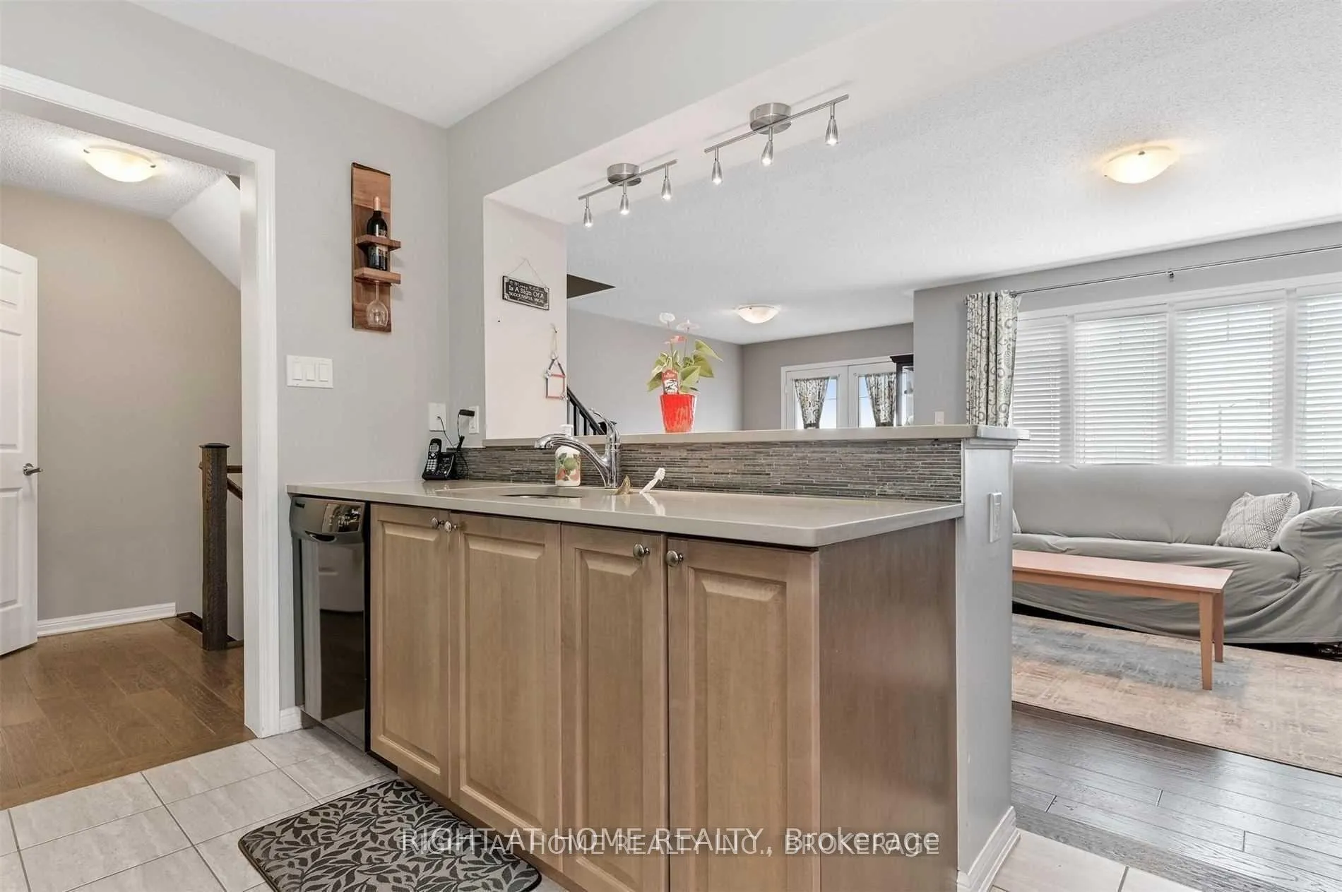 Photo 8 of 939 Nadalin Heights, Milton, Willmott — HOMEH