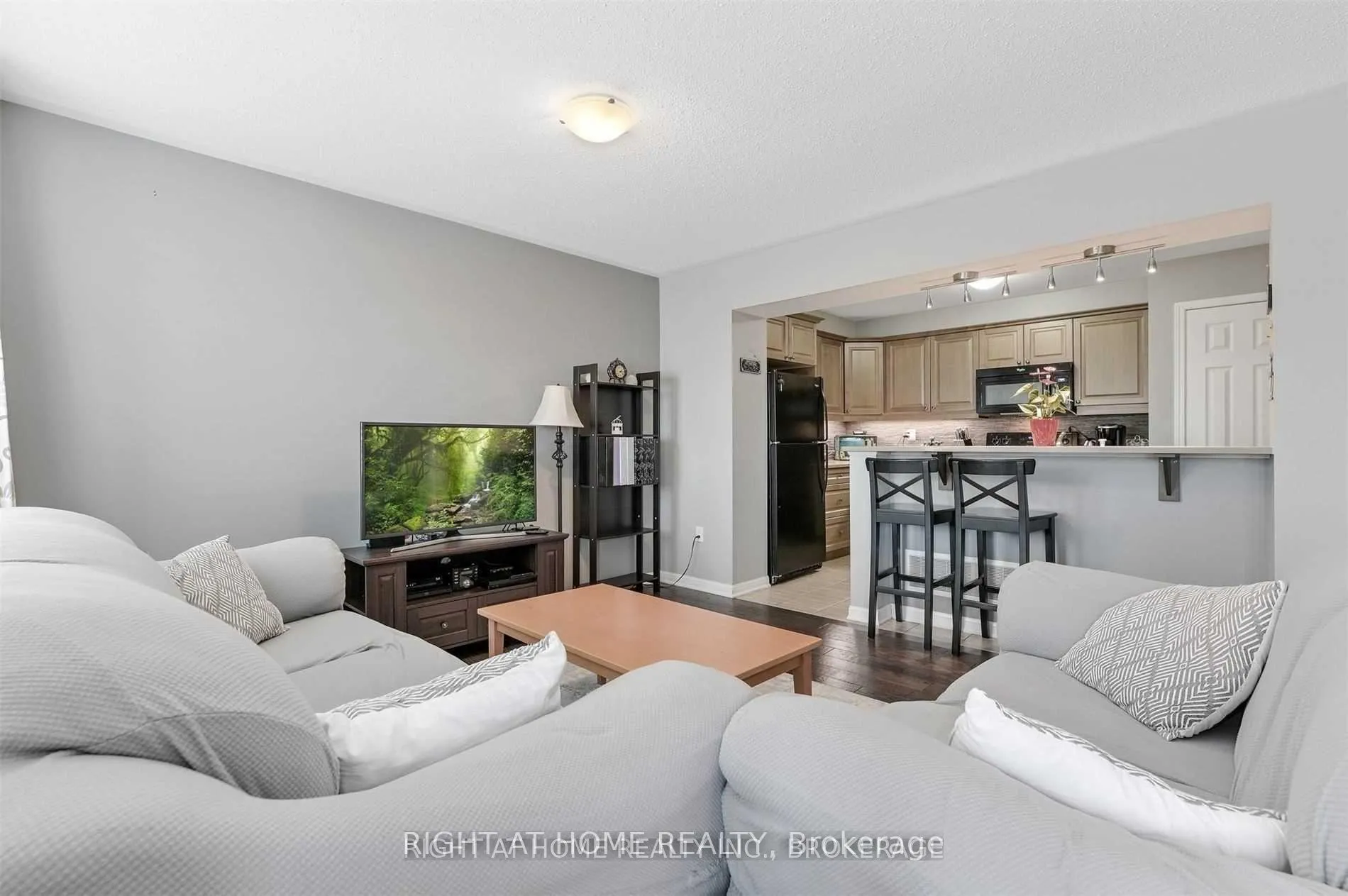 Photo 10 of 939 Nadalin Heights, Milton, Willmott — HOMEH