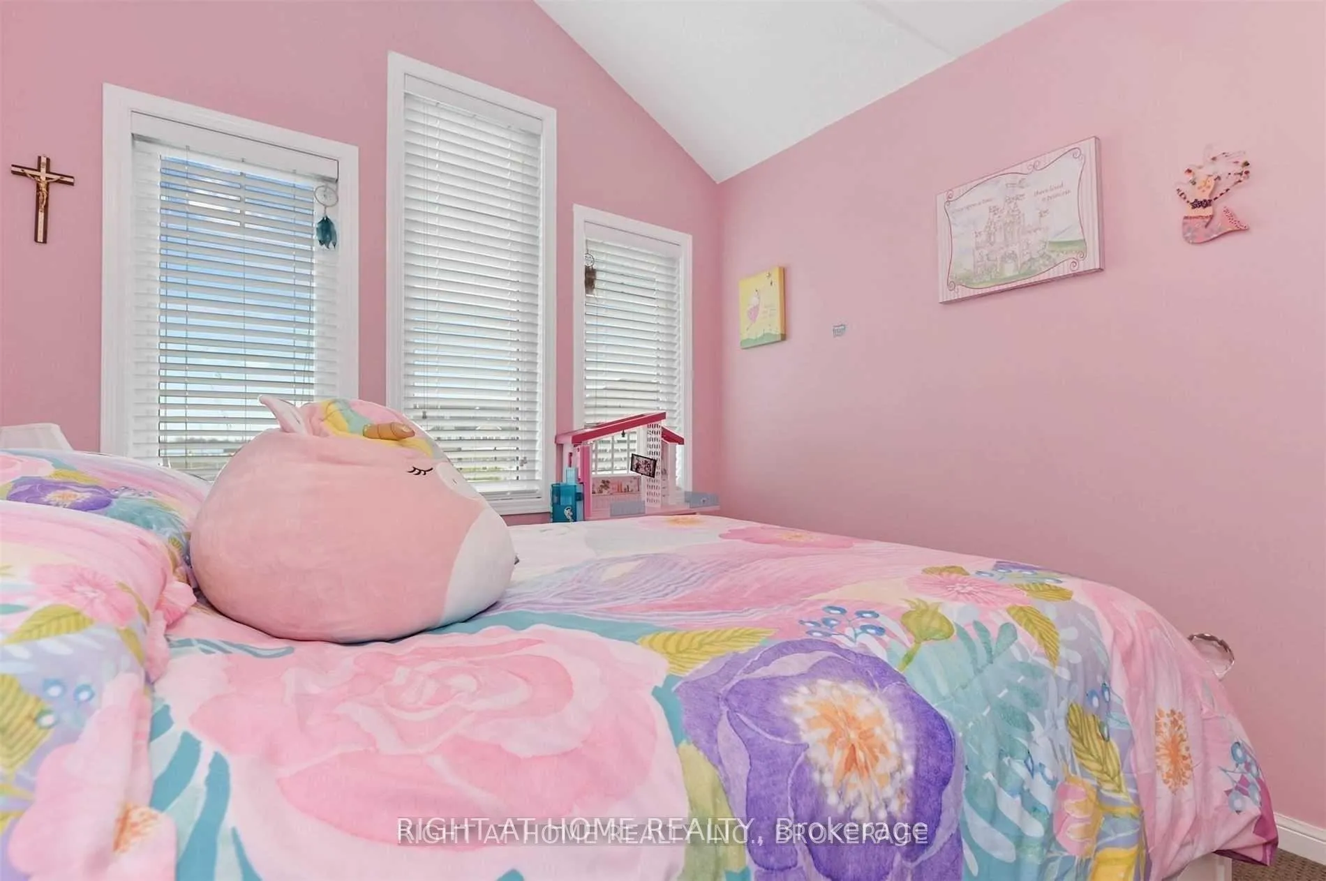 Photo 21 of 939 Nadalin Heights, Milton, Willmott — HOMEH
