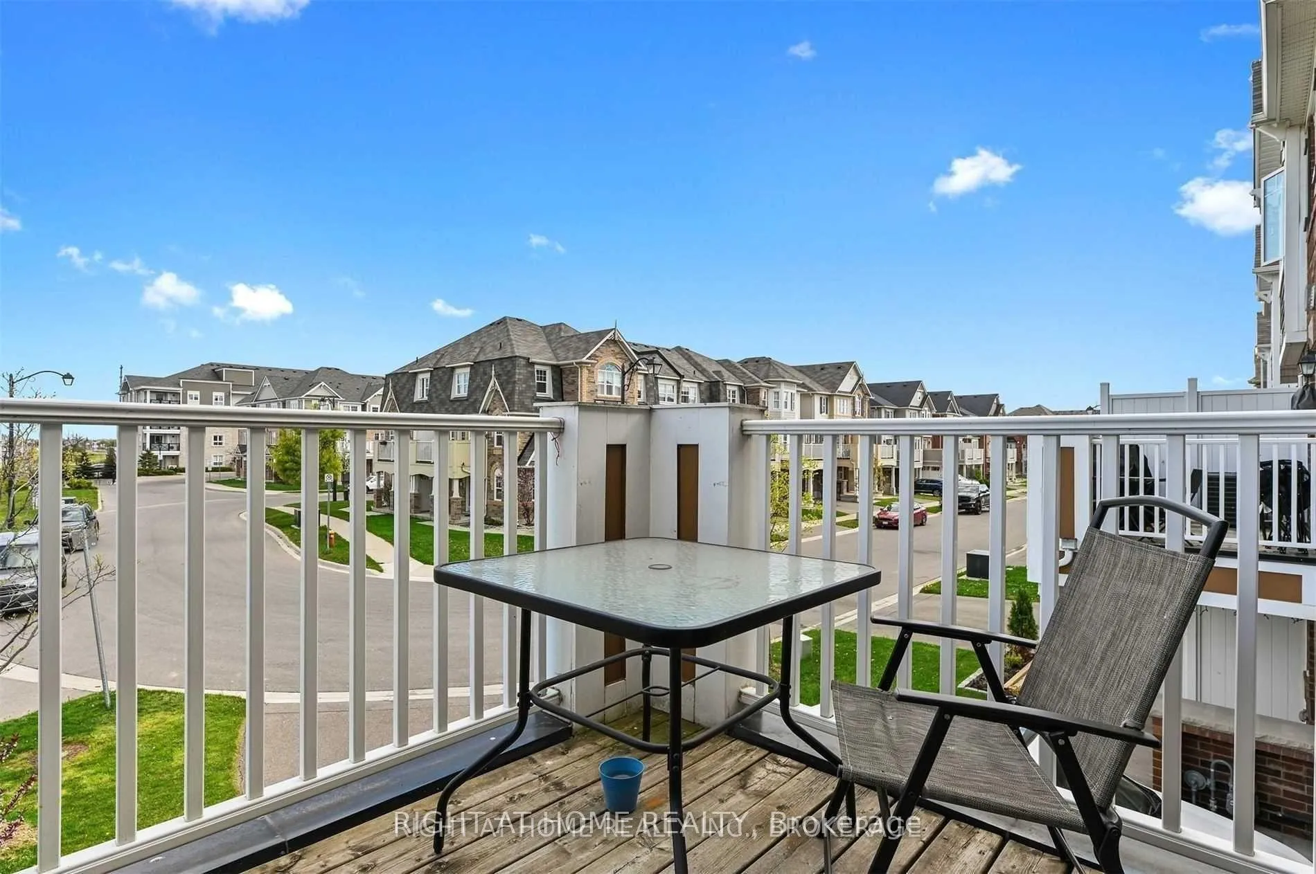 Photo 23 of 939 Nadalin Heights, Milton, Willmott — HOMEH