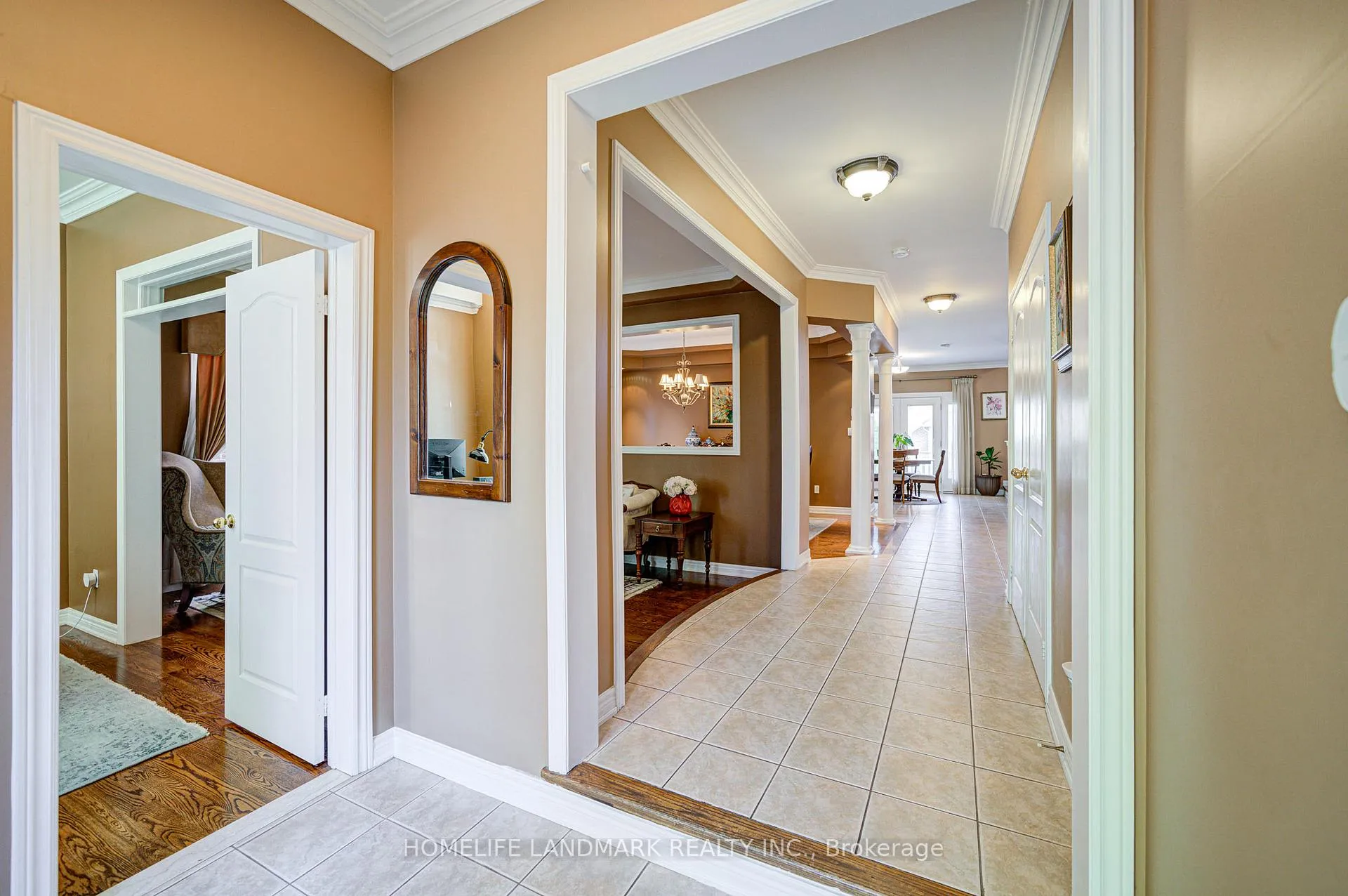 Photo 4 of 1388 Pinery Crescent, Oakville, Joshua Creek — HOMEH