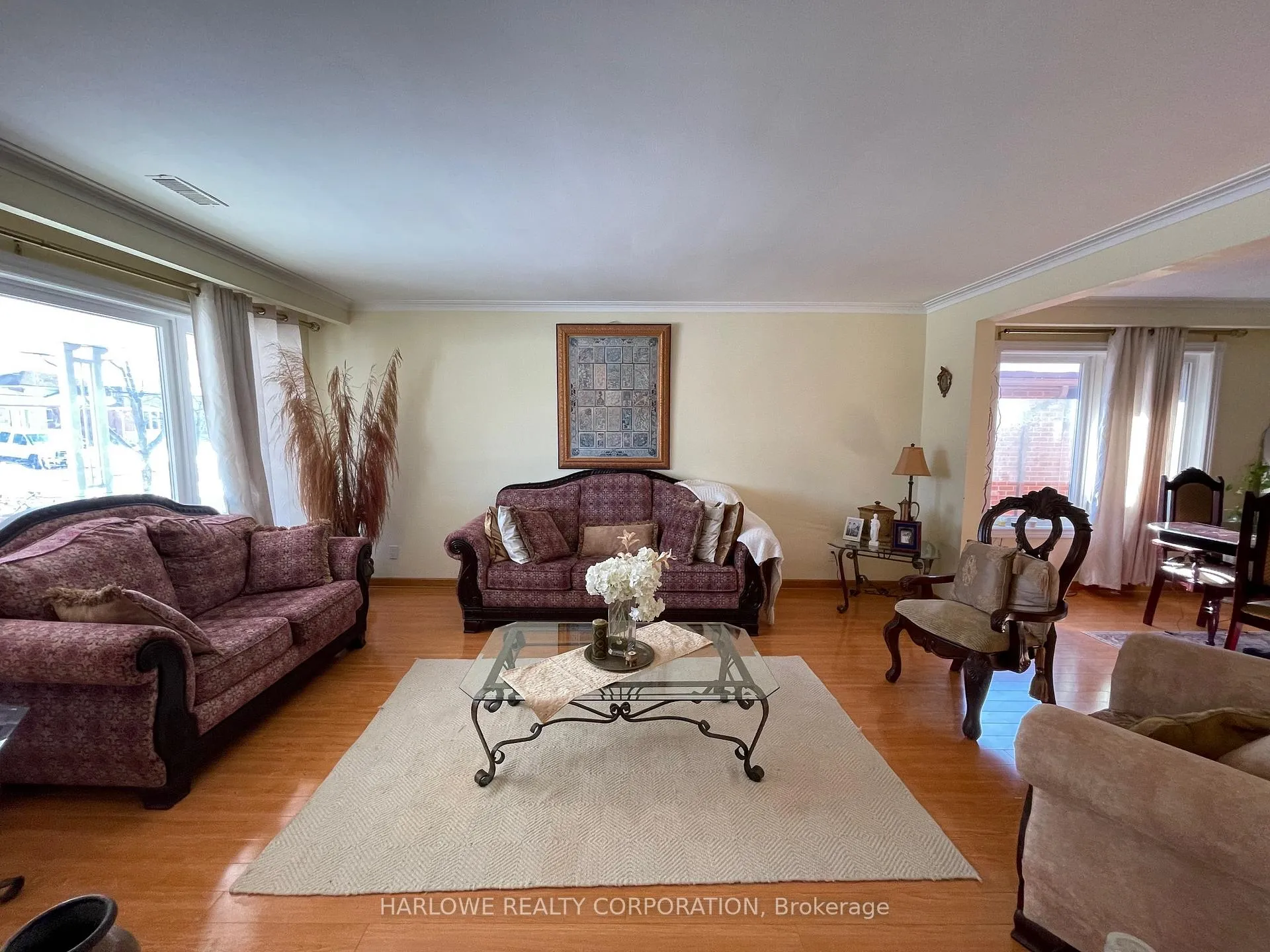 Photo 2 of 245 Derrydown Road, North York, York University Heights — HOMEH