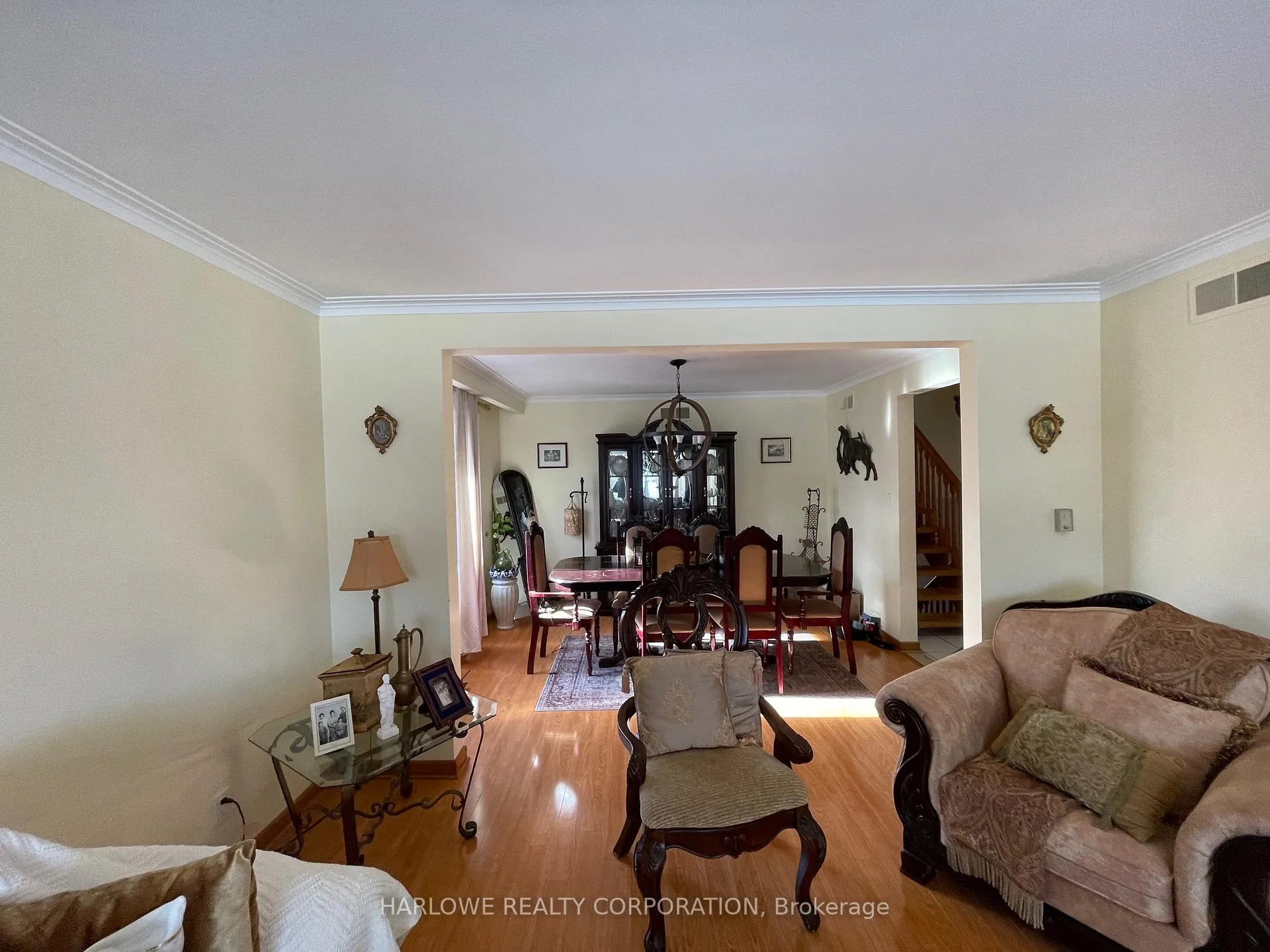 Photo 3 of 245 Derrydown Road, North York, York University Heights — HOMEH