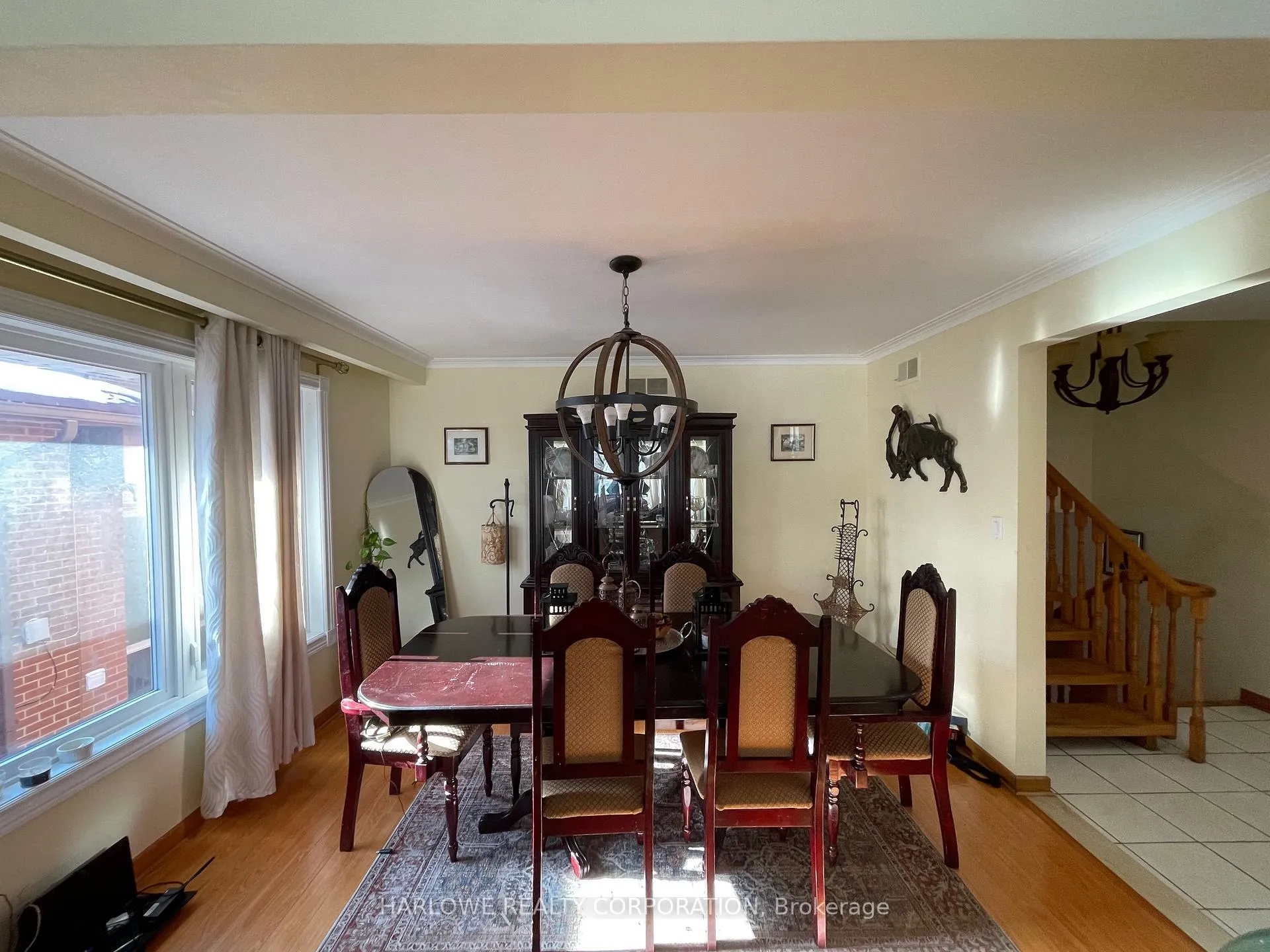 Photo 4 of 245 Derrydown Road, North York, York University Heights — HOMEH