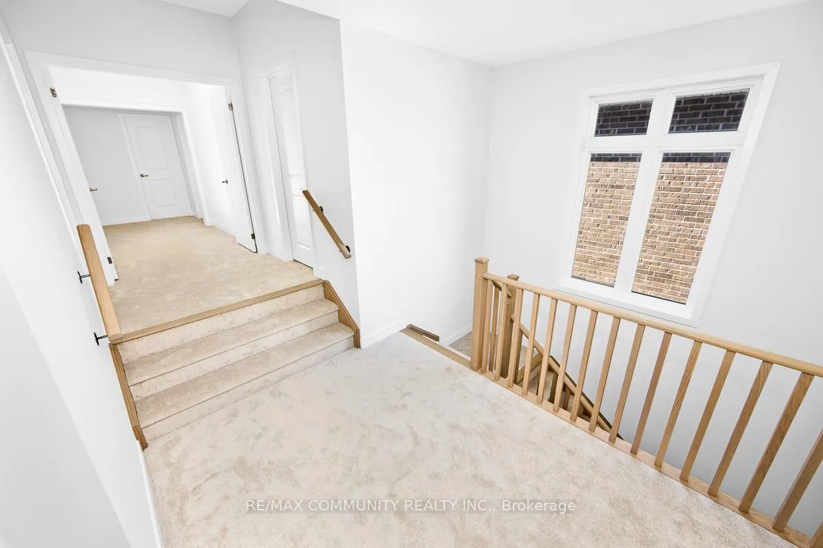 Photo 12 of 1039 Thompson Drive, Oshawa, Kedron — HOMEH