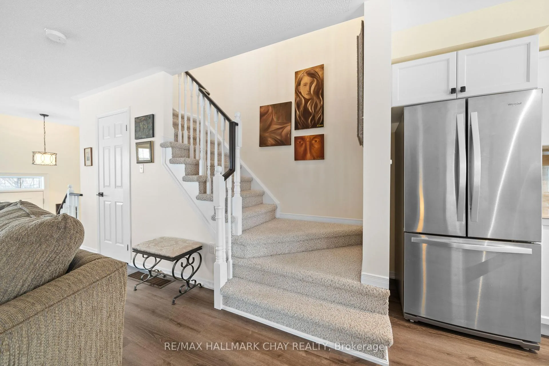 Photo 3 of Unit 13, 571 Longworth Avenue, Clarington, Bowmanville — HOMEH