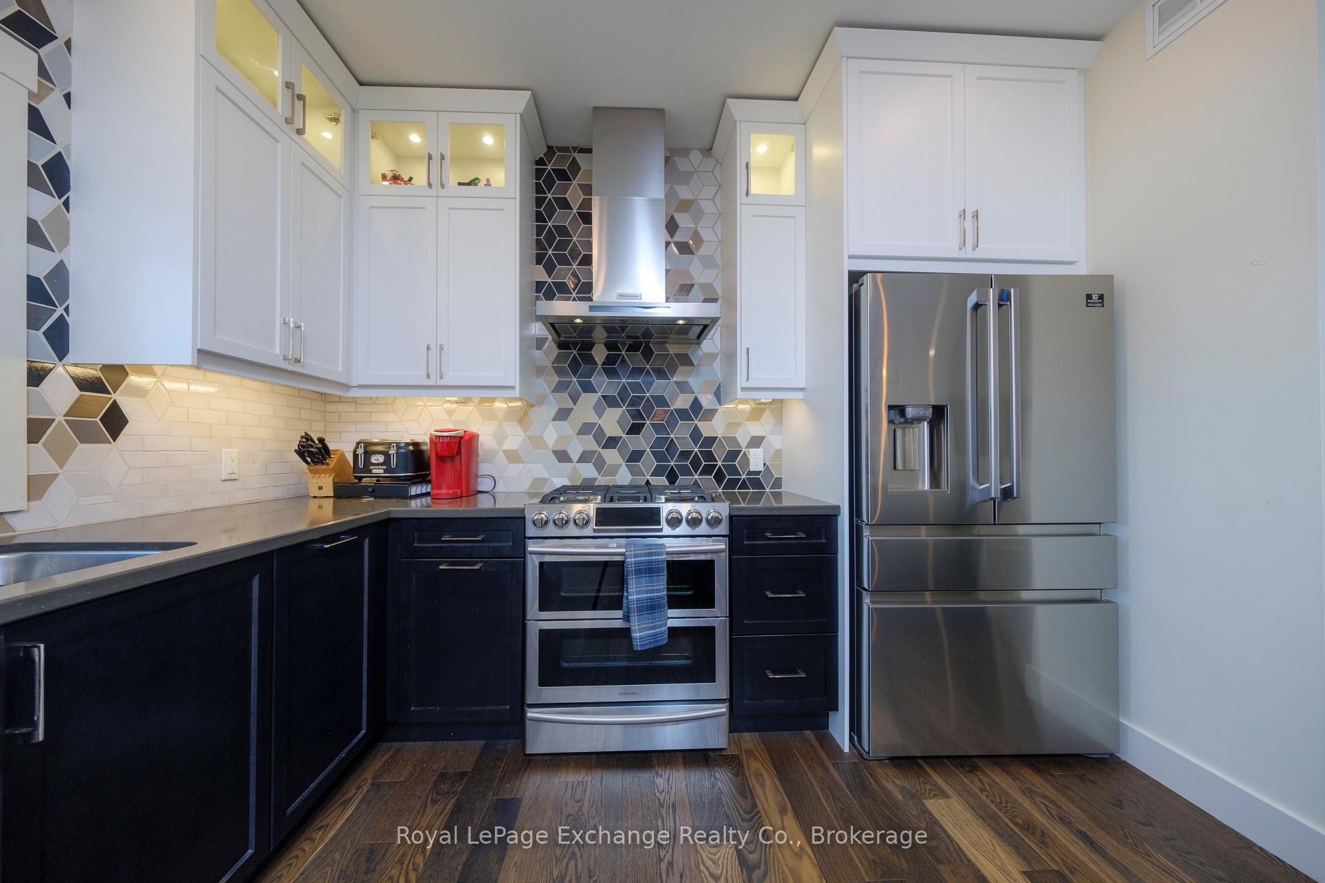 Photo 17 of 31 Lakefield Drive, Kincardine — HOMEH
