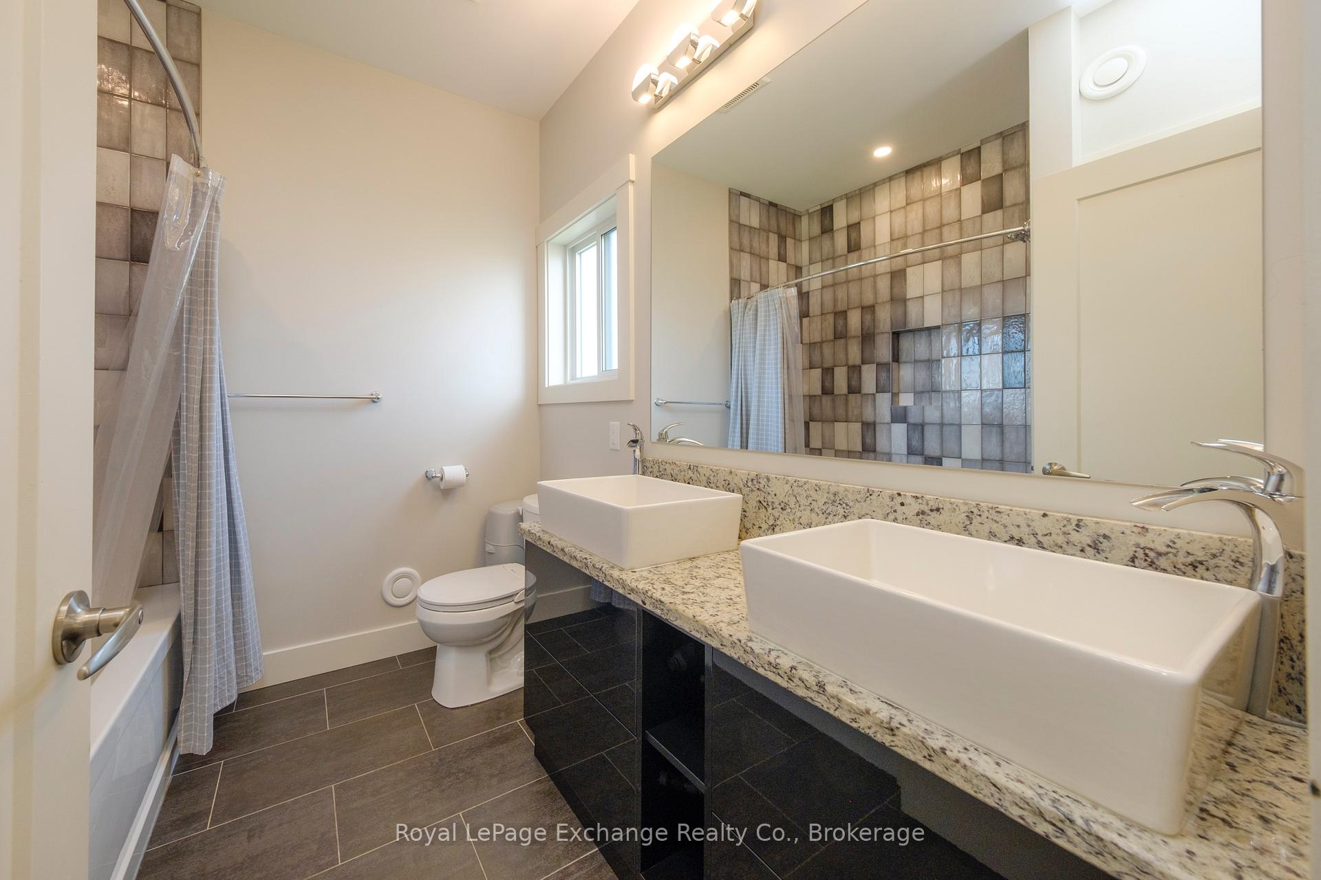 Photo 23 of 31 Lakefield Drive, Kincardine — HOMEH