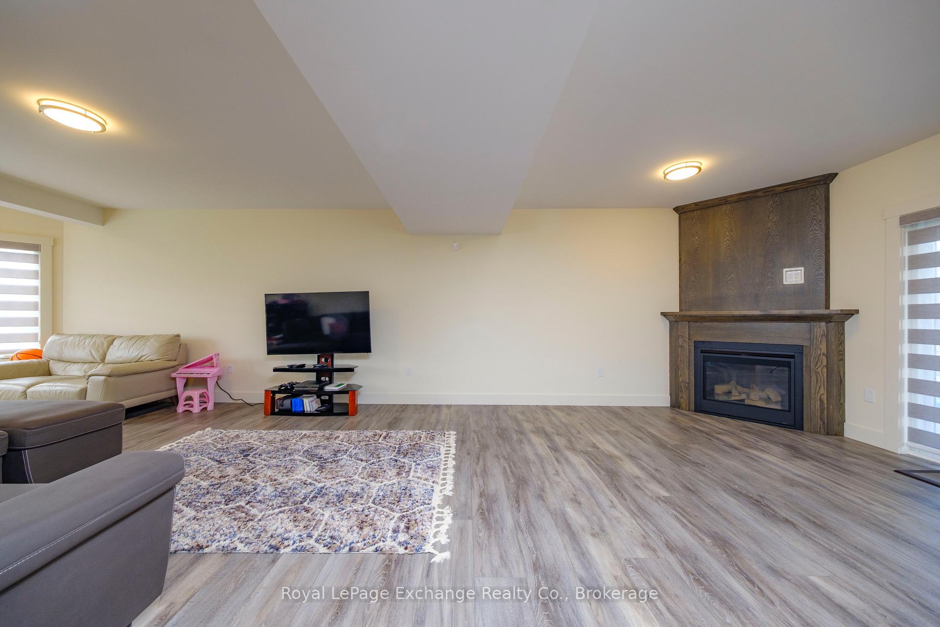 Photo 29 of 31 Lakefield Drive, Kincardine — HOMEH