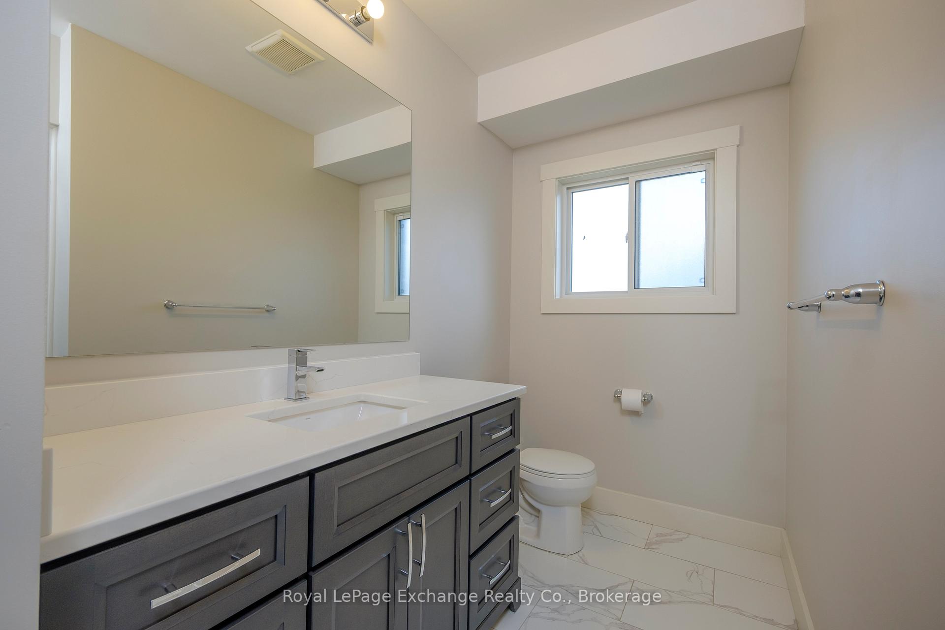 Photo 32 of 31 Lakefield Drive, Kincardine — HOMEH