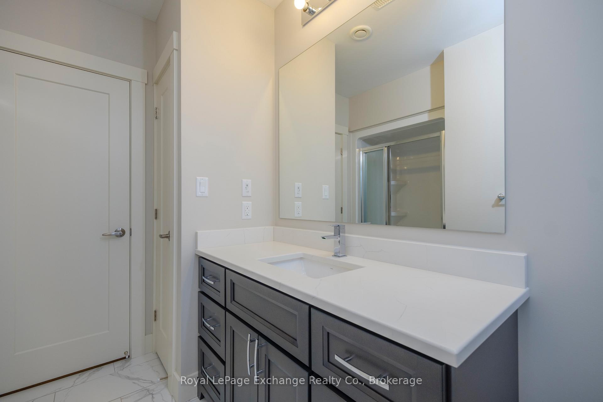 Photo 33 of 31 Lakefield Drive, Kincardine — HOMEH
