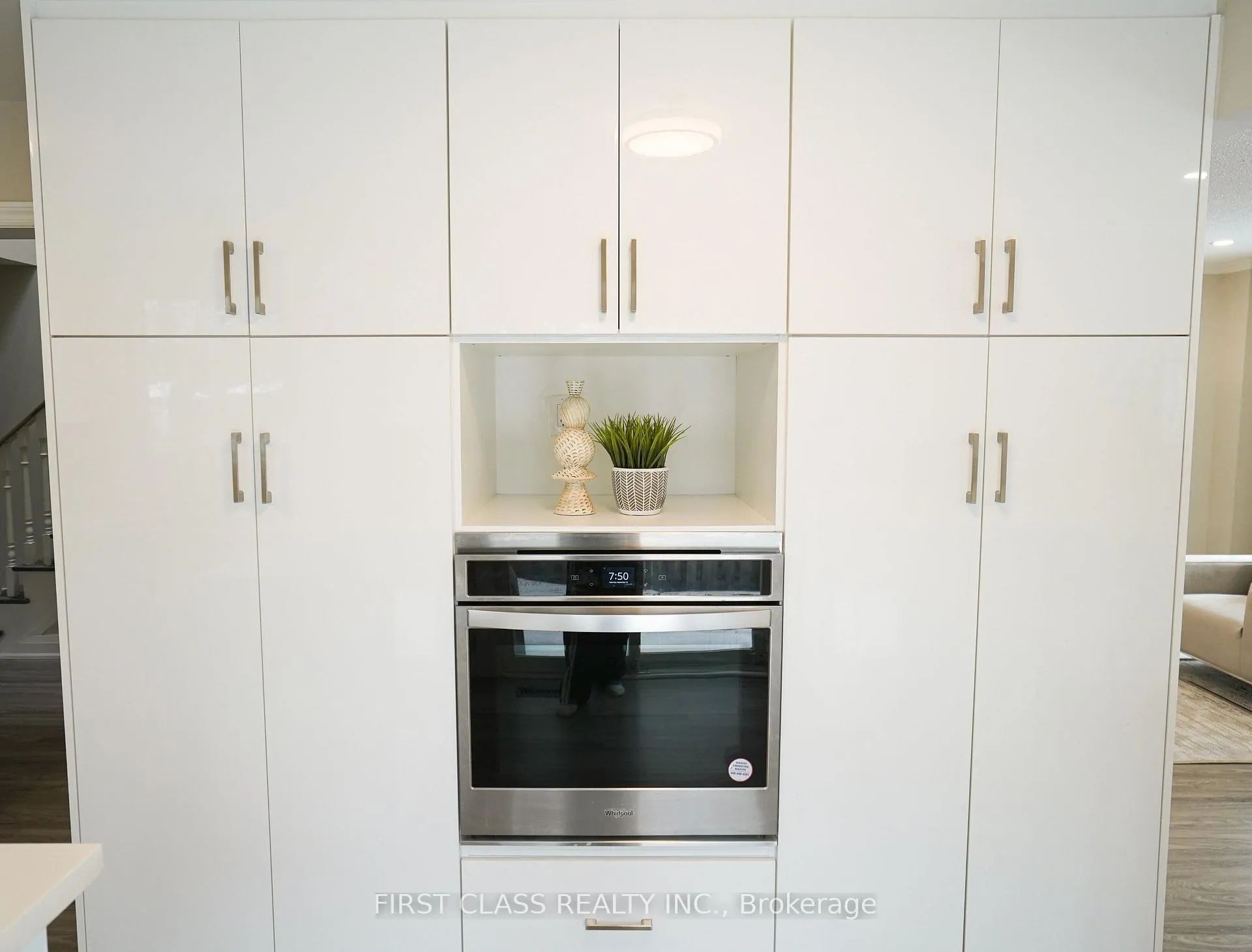 Photo 4 of 12 Radford Crescent, Markham, Sherwood-Amberglen — HOMEH