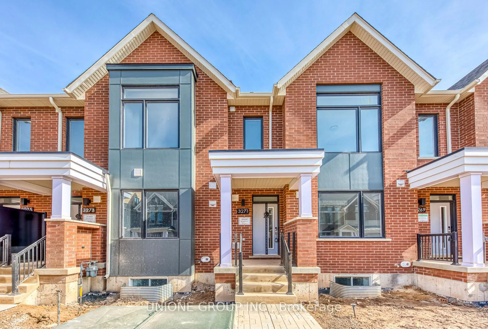 Photo 1 of 3271 Crystal Drive, Oakville, Glenorchy — HOMEH