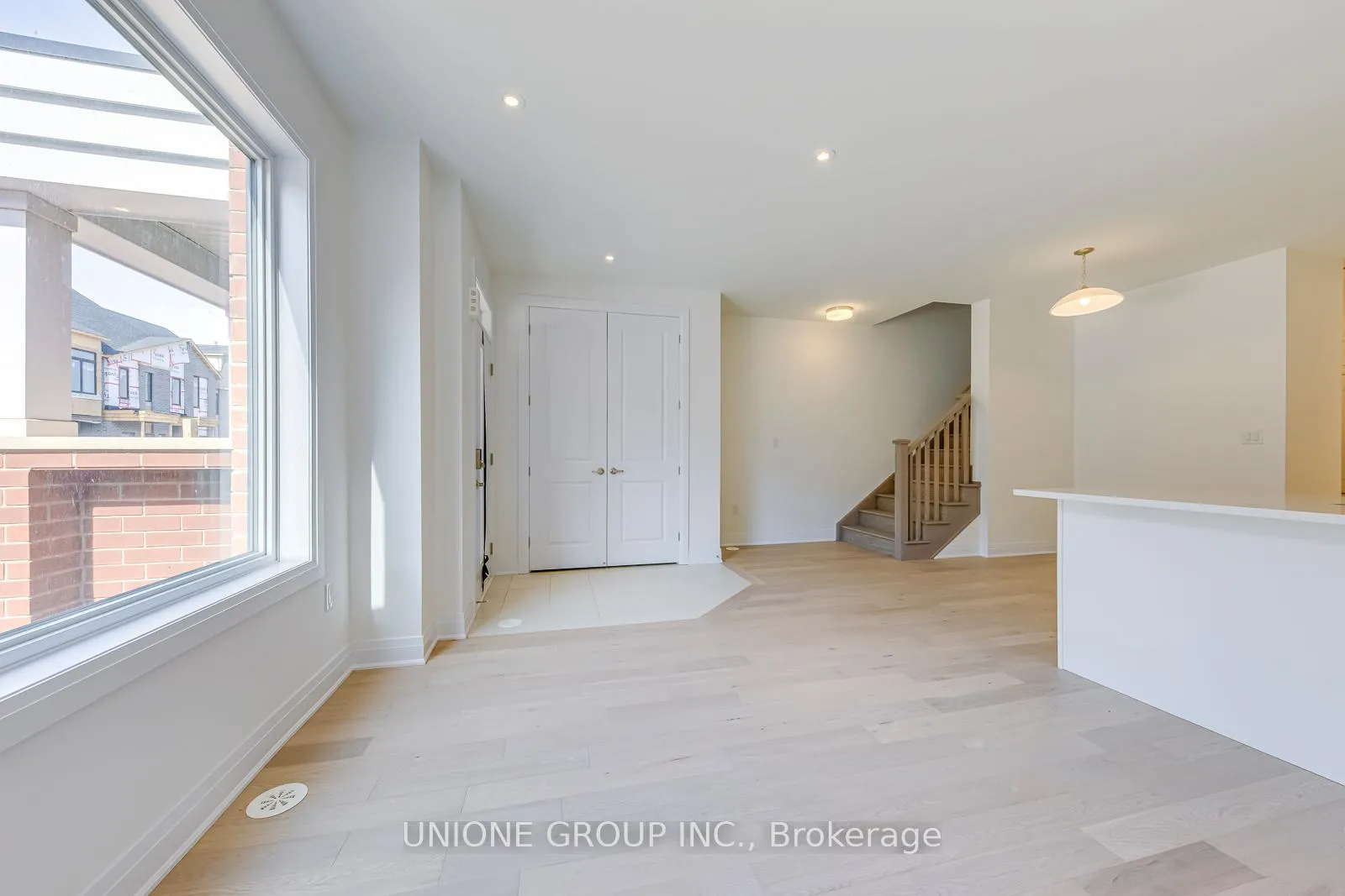 Photo 6 of 3271 Crystal Drive, Oakville, Glenorchy — HOMEH