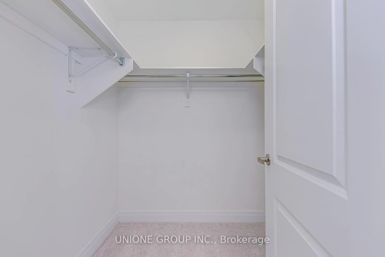 Photo 20 of 3271 Crystal Drive, Oakville, Glenorchy — HOMEH