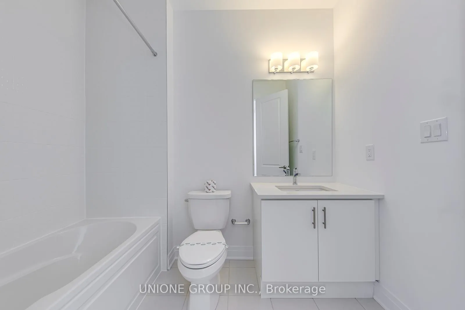 Photo 25 of 3271 Crystal Drive, Oakville, Glenorchy — HOMEH