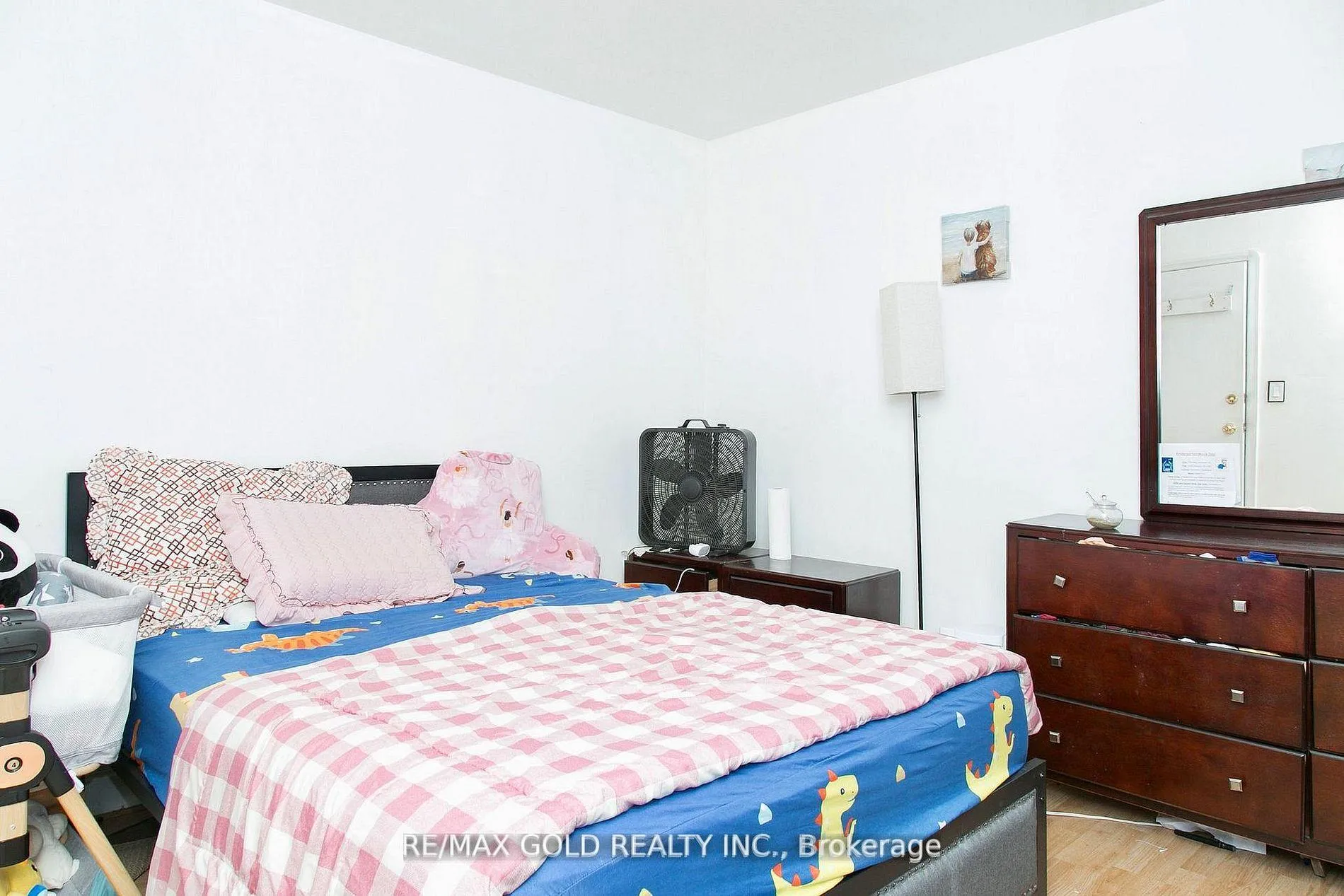 Photo 20 of 1236 Hickory Road, Windsor — HOMEH
