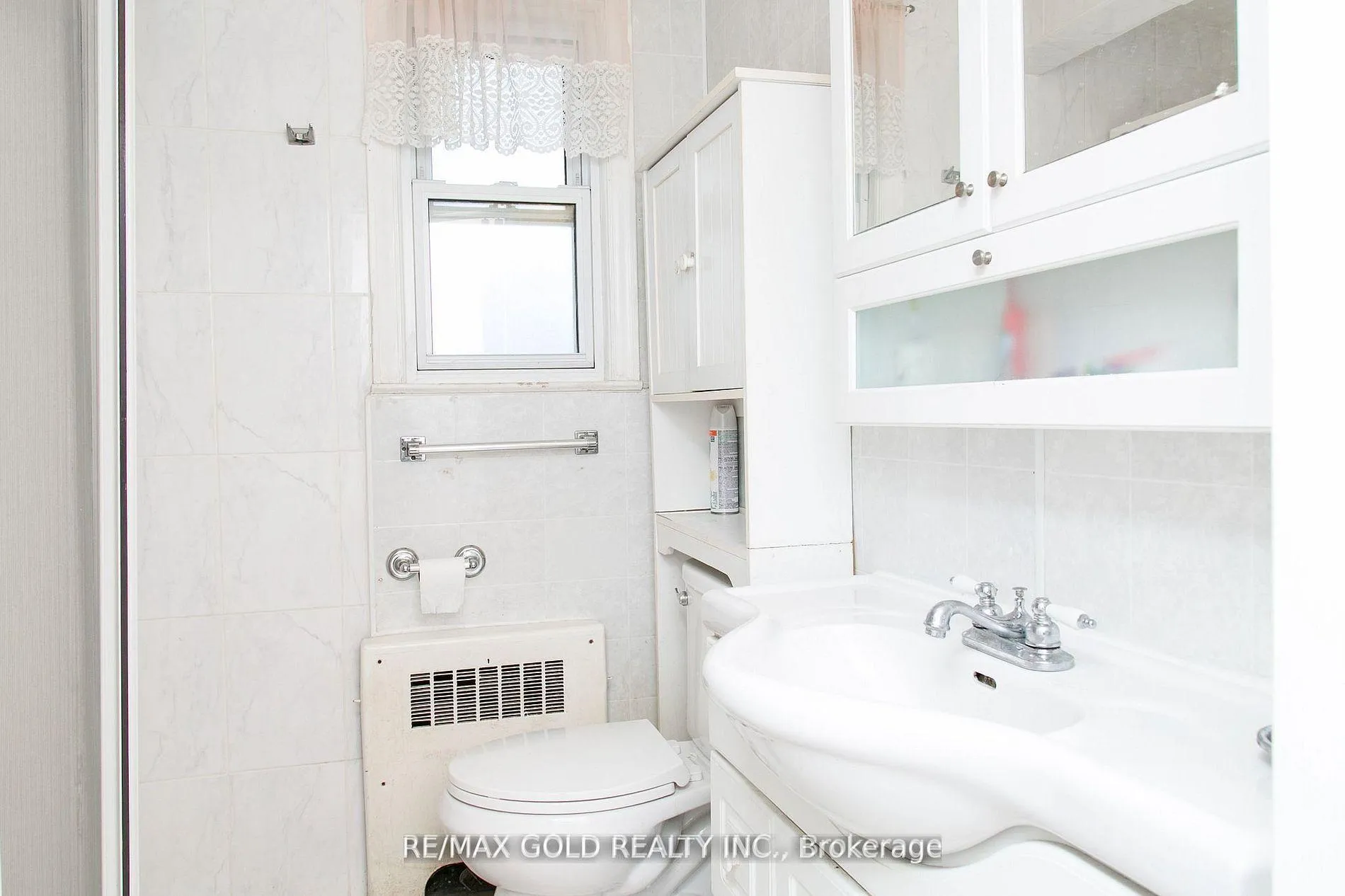 Photo 24 of 1236 Hickory Road, Windsor — HOMEH