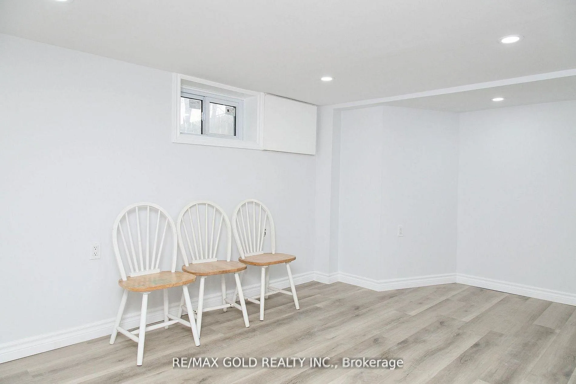 Photo 27 of 1236 Hickory Road, Windsor — HOMEH