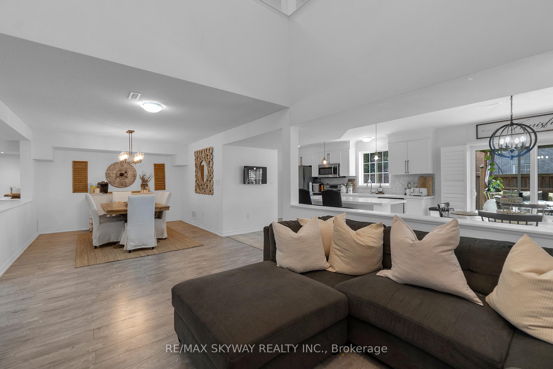 Photo 7 of 1433 Sheldon Street, Innisfil, Alcona — HOMEH