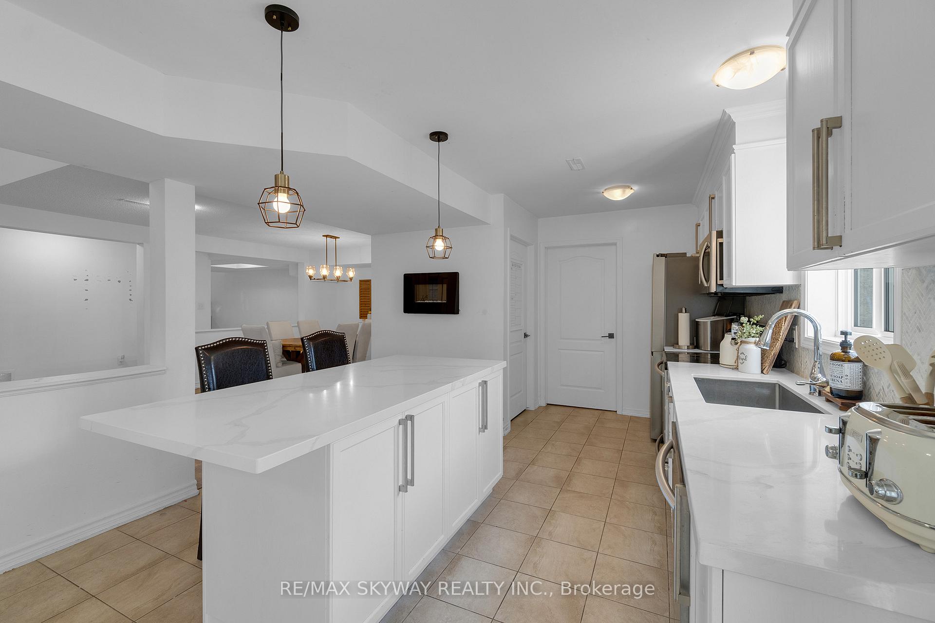 Photo 15 of 1433 Sheldon Street, Innisfil, Alcona — HOMEH