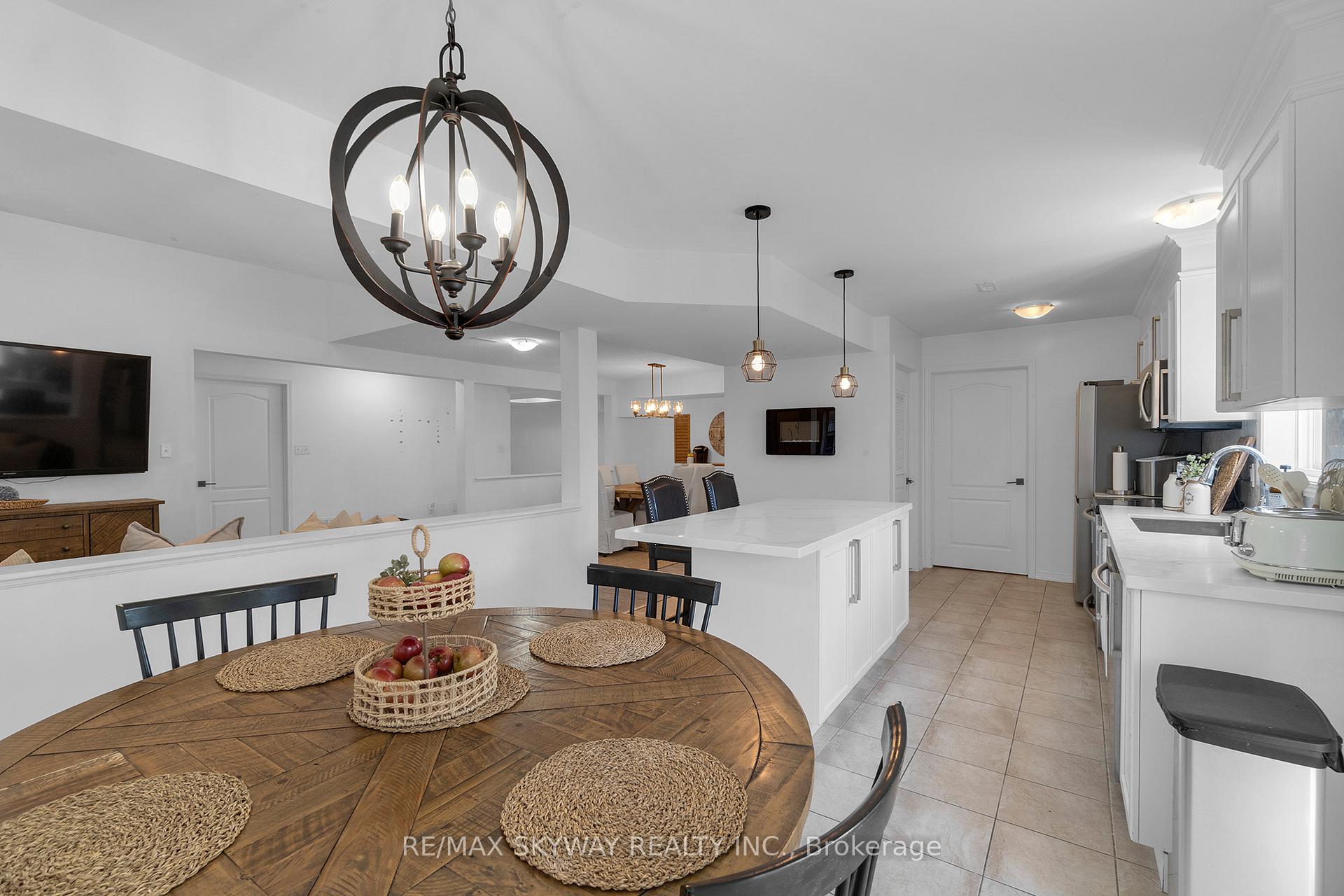 Photo 18 of 1433 Sheldon Street, Innisfil, Alcona — HOMEH
