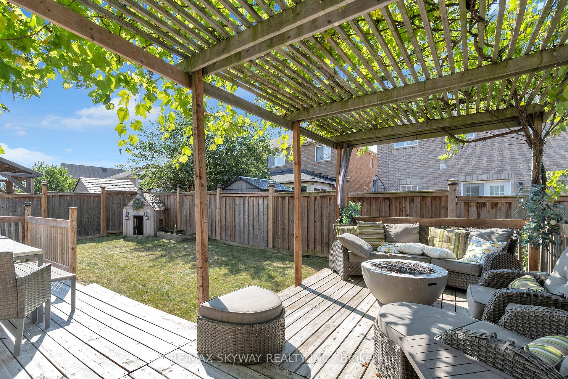 Photo 37 of 1433 Sheldon Street, Innisfil, Alcona — HOMEH