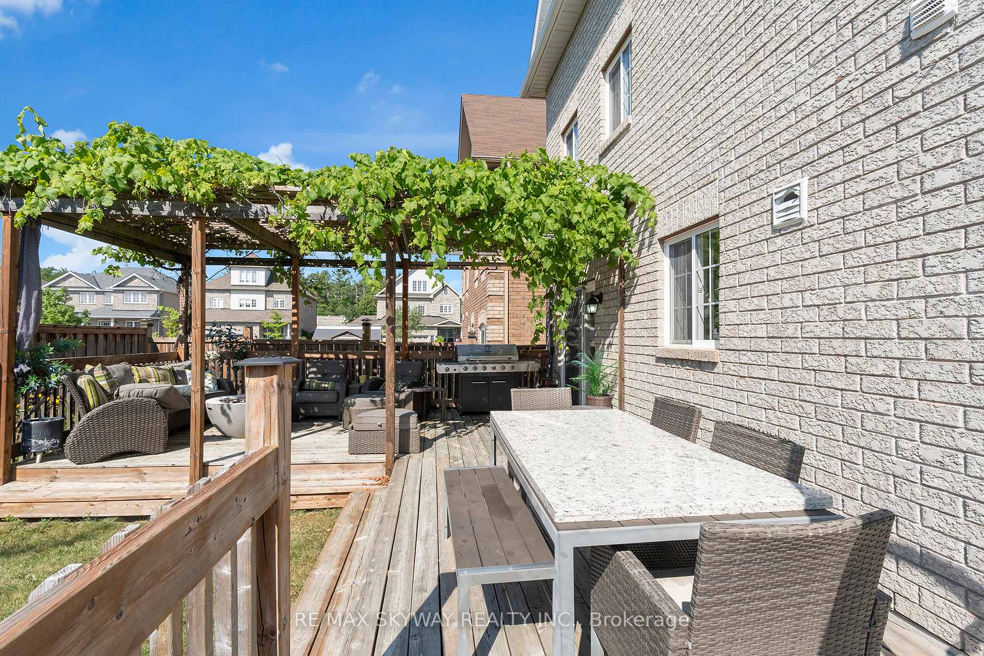 Photo 39 of 1433 Sheldon Street, Innisfil, Alcona — HOMEH
