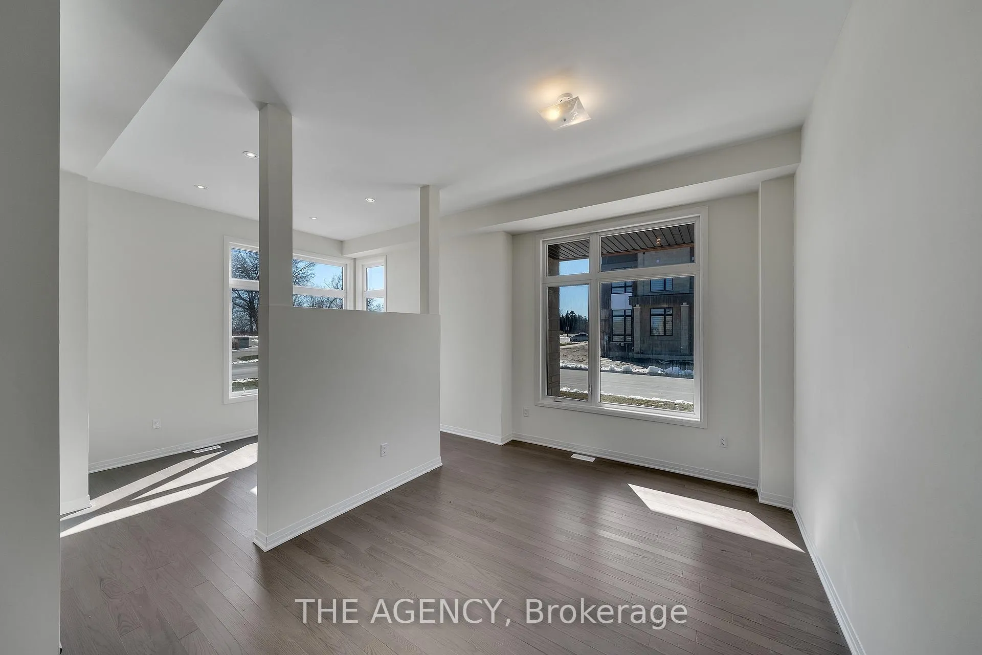 Photo 10 of 3 Clipper Lane, Clarington, Bowmanville — HOMEH