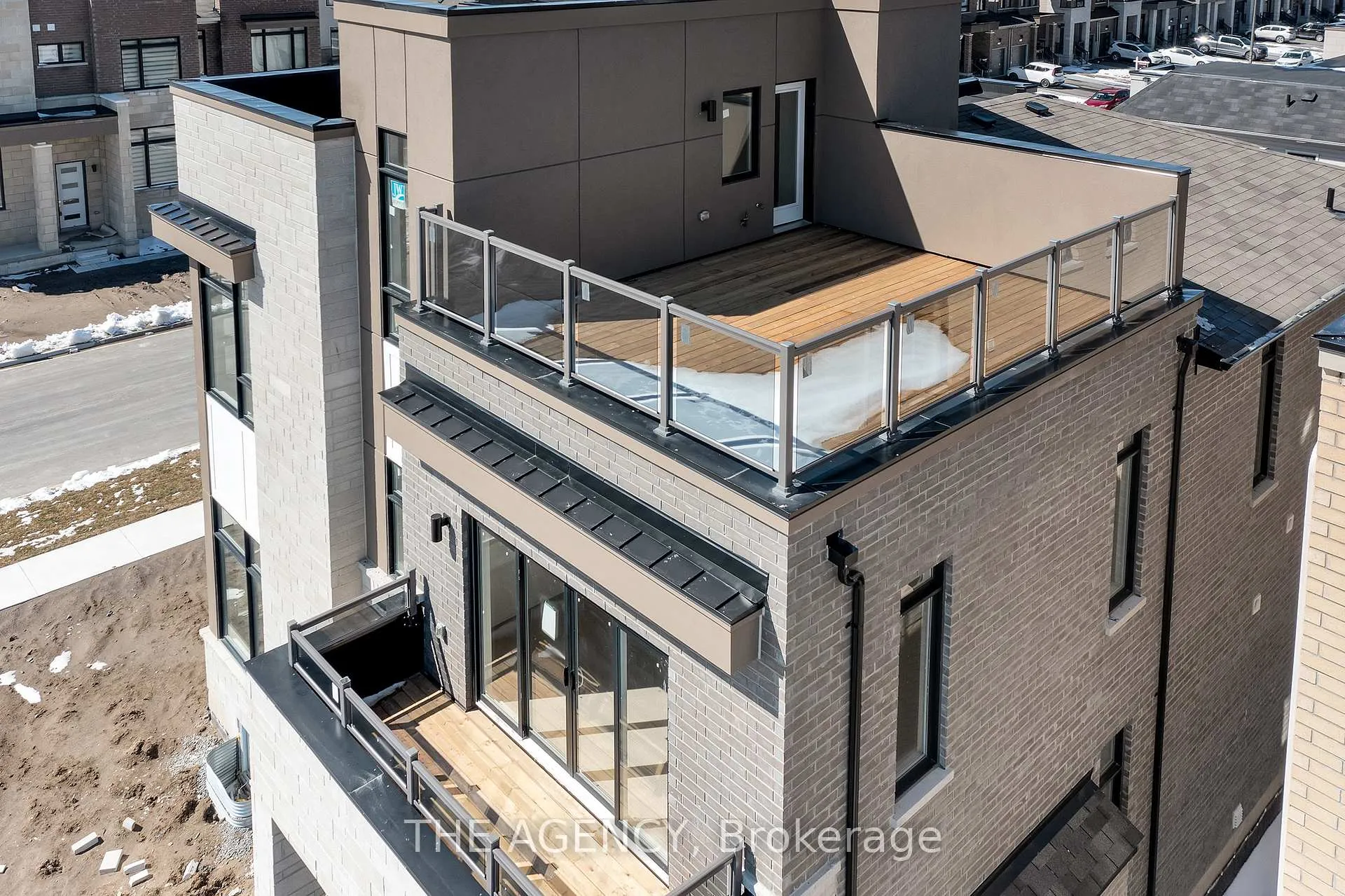 Photo 36 of 3 Clipper Lane, Clarington, Bowmanville — HOMEH