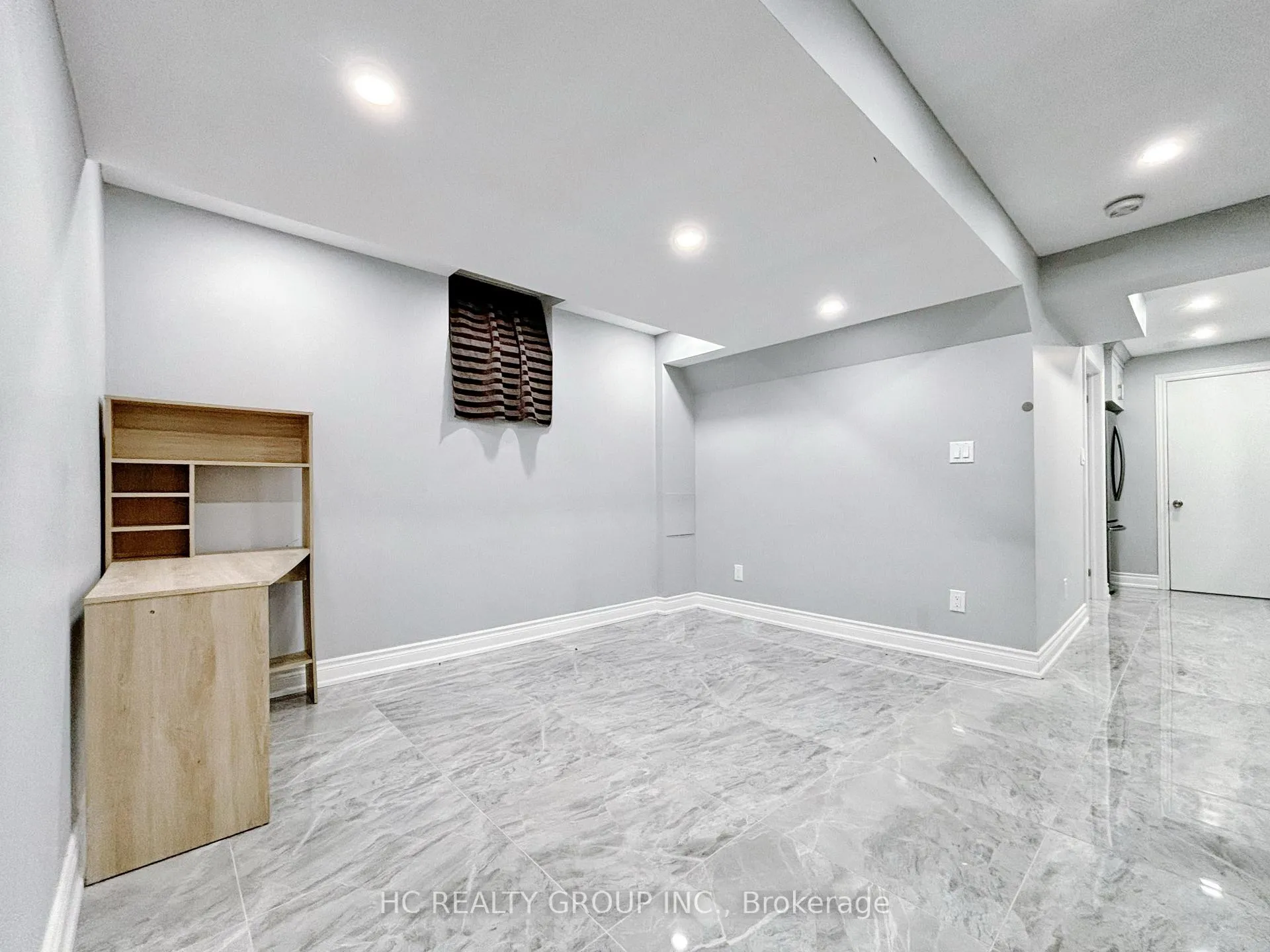Photo 7 of 310 Hammersly Boulevard, Markham, Wismer — HOMEH