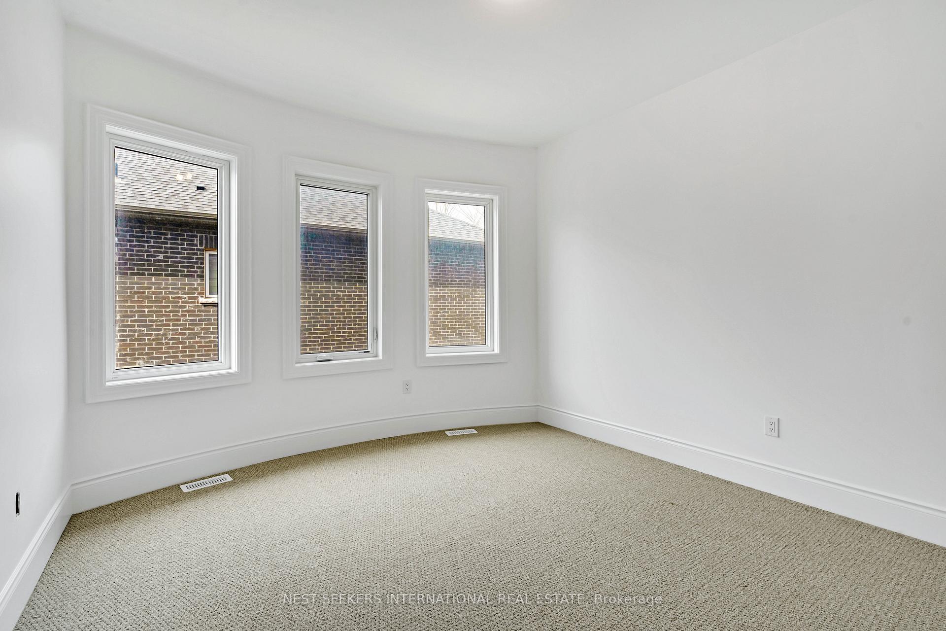 Photo 4 of 96 Stokes Drive, King, Nobleton — HOMEH