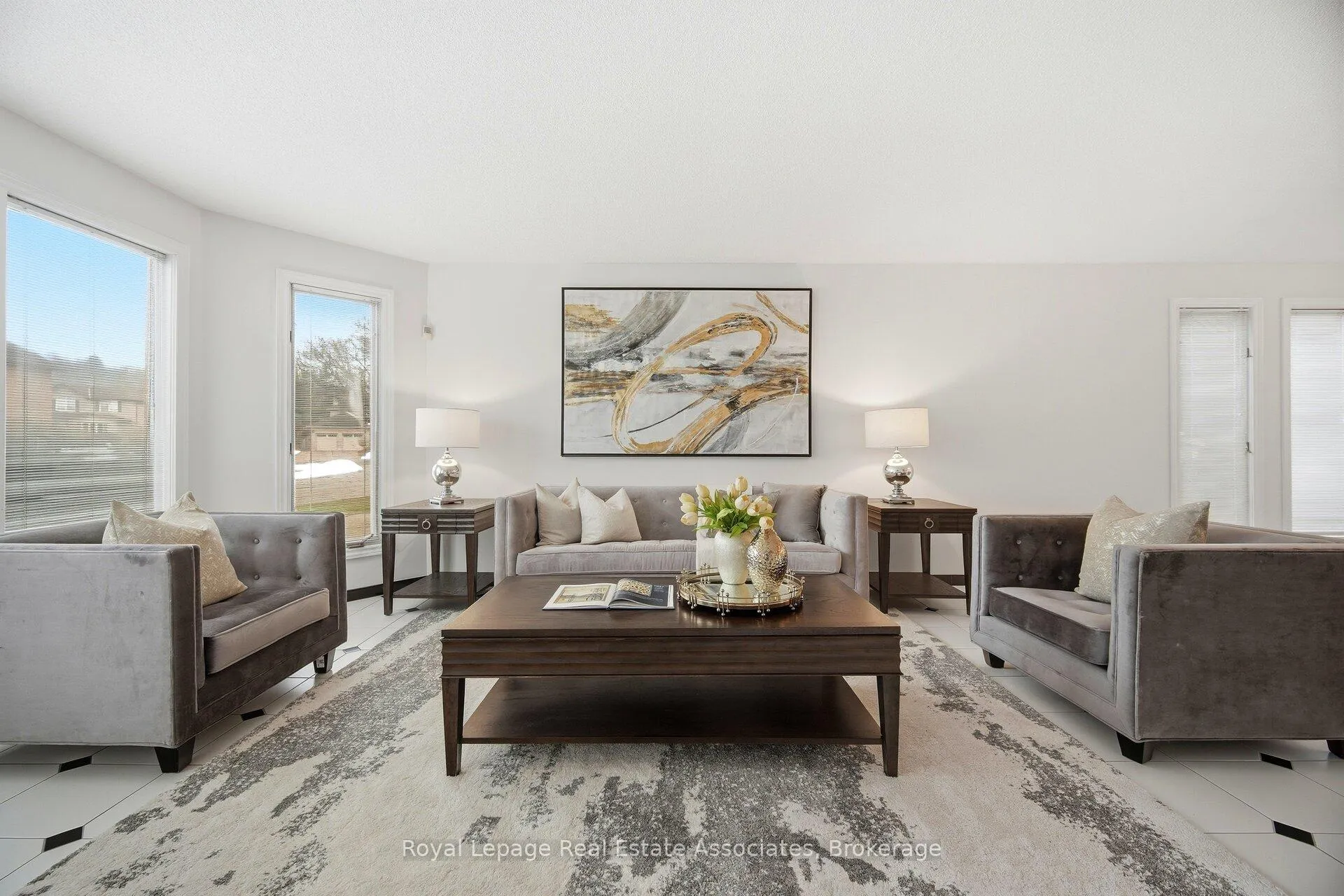 Photo 10 of 100 National Drive, Hamilton, Gershome — HOMEH
