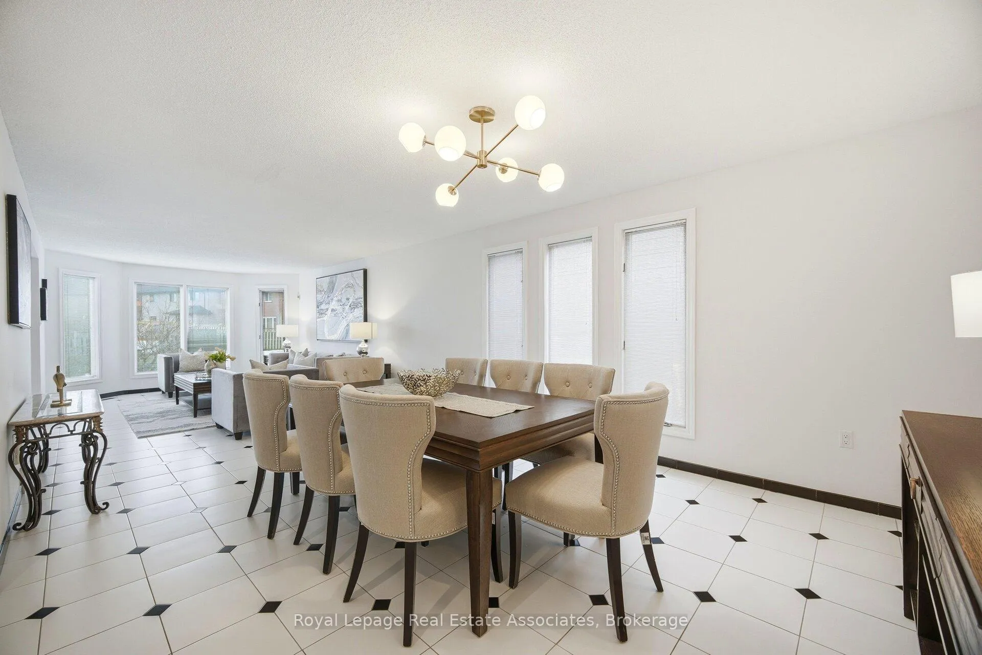 Photo 12 of 100 National Drive, Hamilton, Gershome — HOMEH