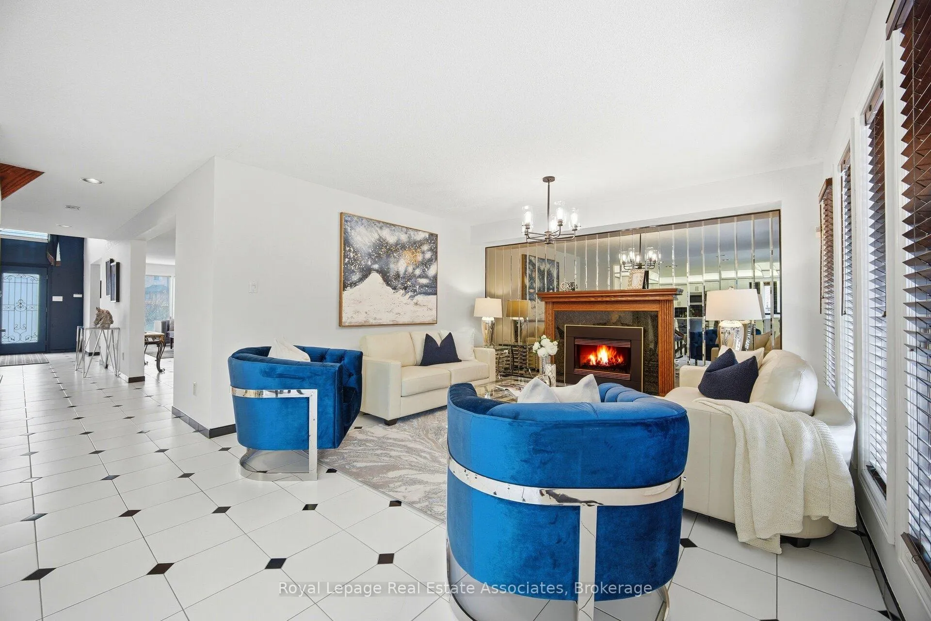 Photo 15 of 100 National Drive, Hamilton, Gershome — HOMEH