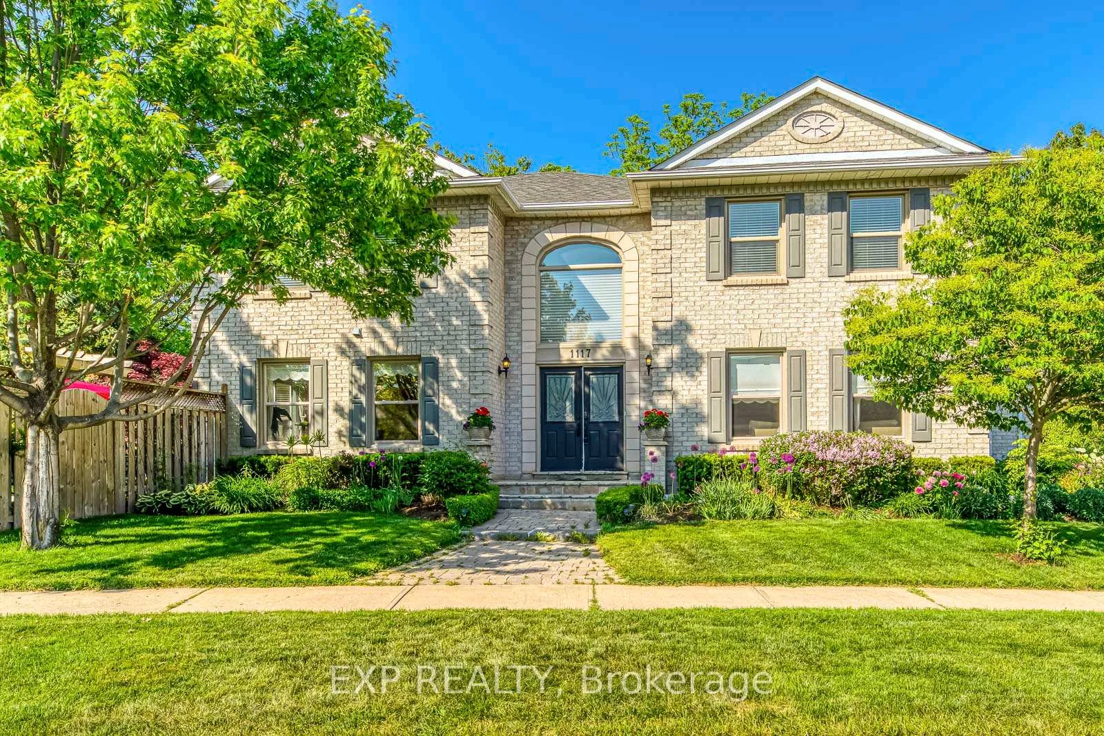 Front of 1117 Berkshire Court