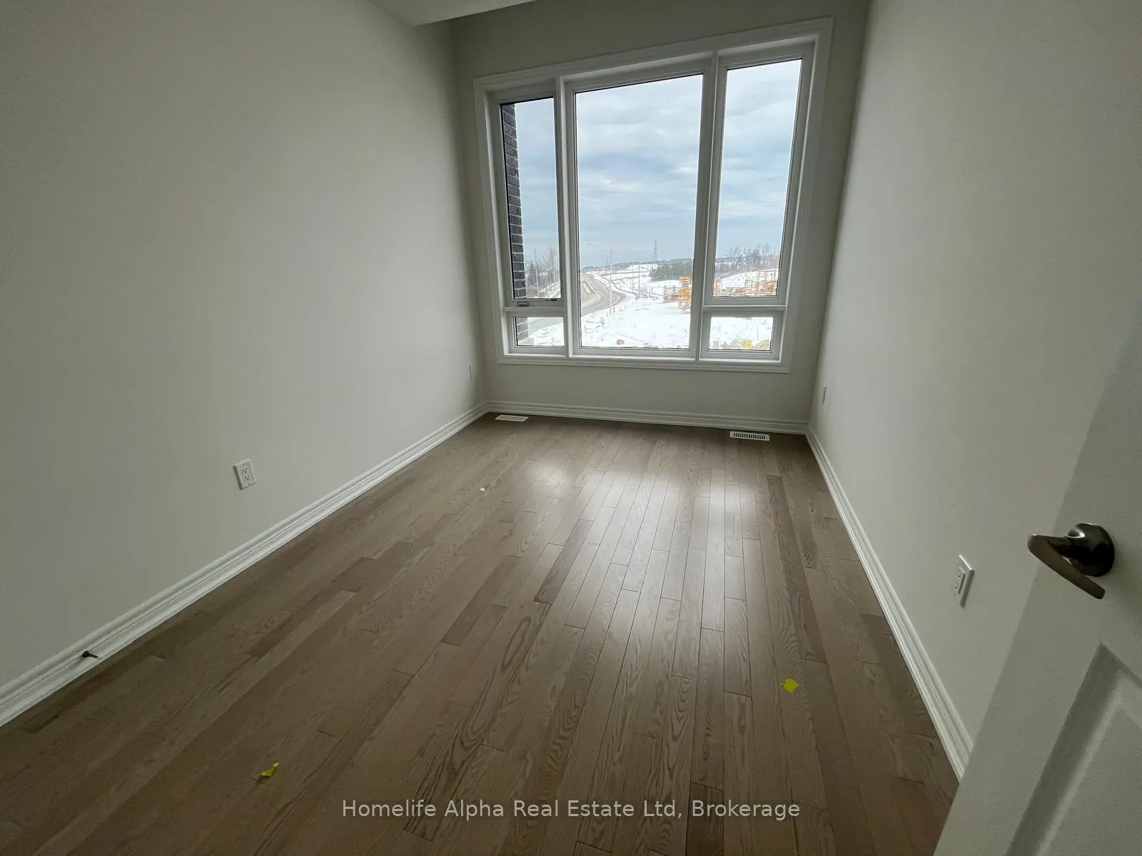Photo 8 of 1260 Elizabeth MacKenzie Drive S, Pickering, Rural Pickering — HOMEH