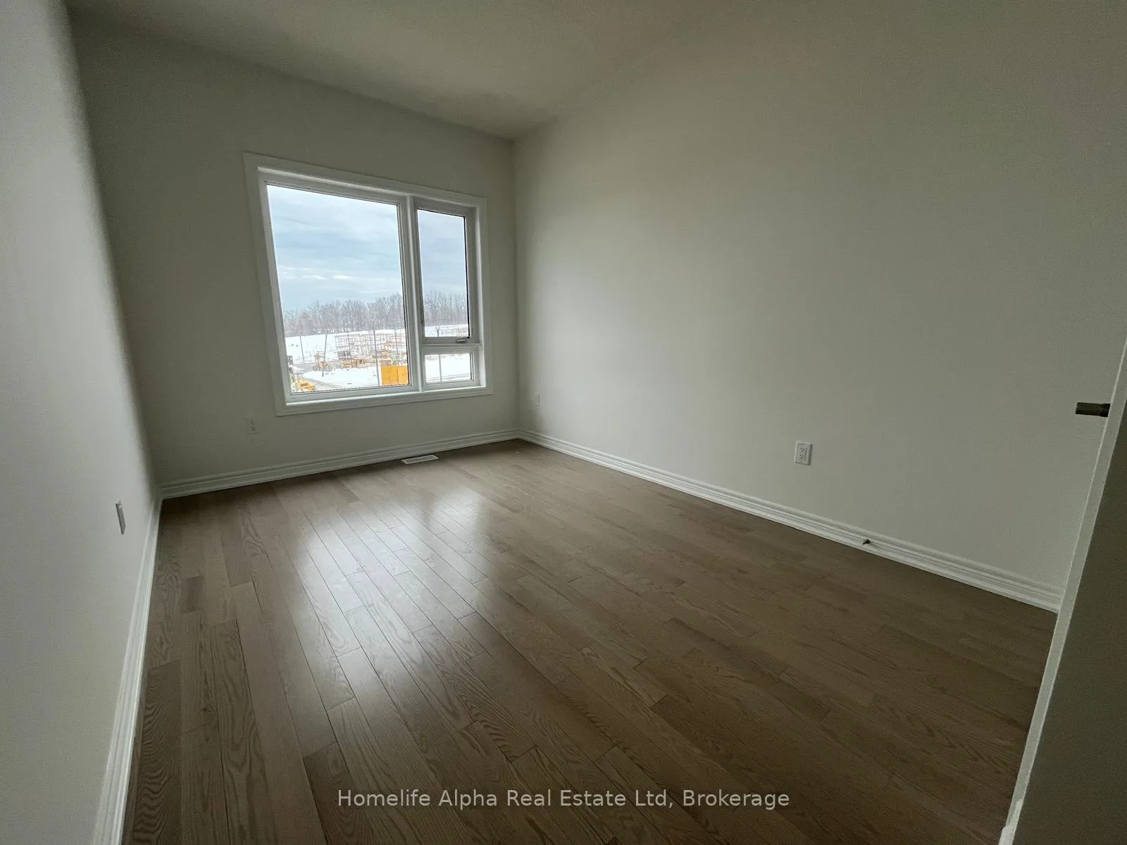 Photo 9 of 1260 Elizabeth MacKenzie Drive S, Pickering, Rural Pickering — HOMEH