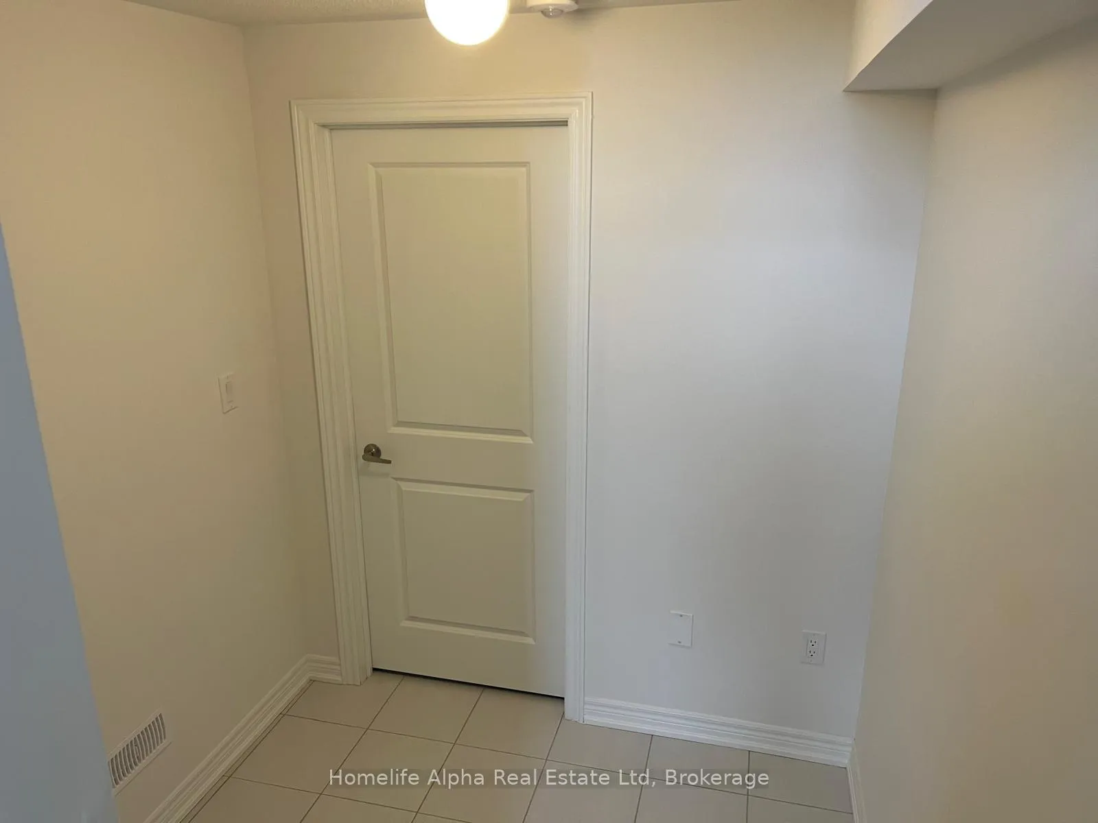 Photo 13 of 1260 Elizabeth MacKenzie Drive S, Pickering, Rural Pickering — HOMEH