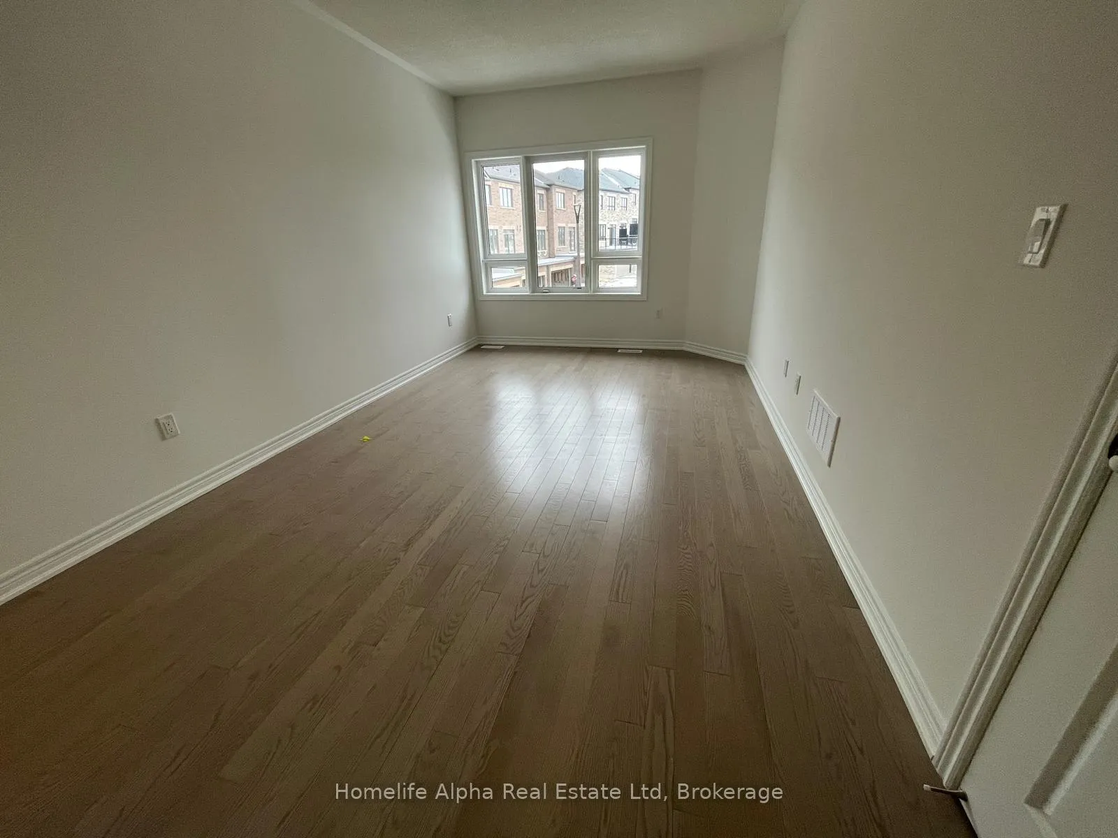 Photo 20 of 1260 Elizabeth MacKenzie Drive S, Pickering, Rural Pickering — HOMEH