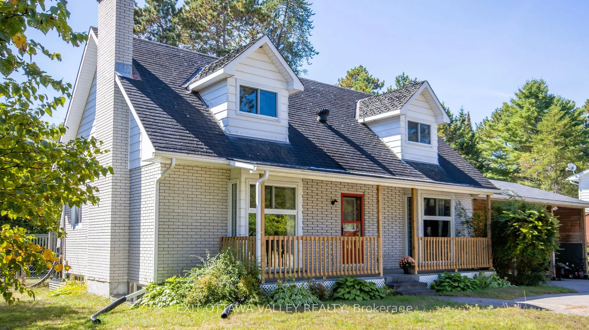 Photo 1 of 23 Sprucedale Avenue, Madawaska Valley, Madawaska Valley — HOMEH