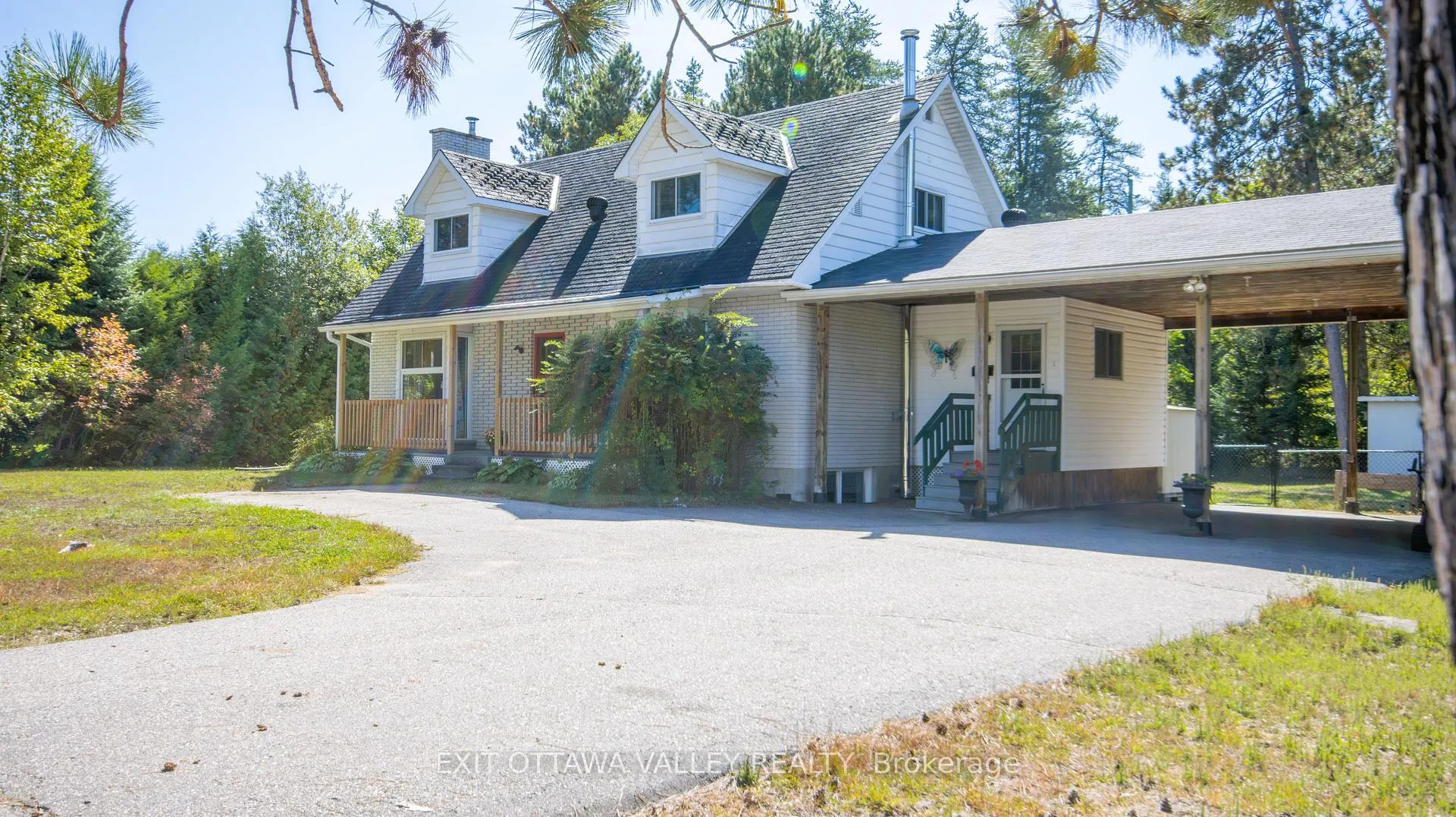 Photo 3 of 23 Sprucedale Avenue, Madawaska Valley, Madawaska Valley — HOMEH